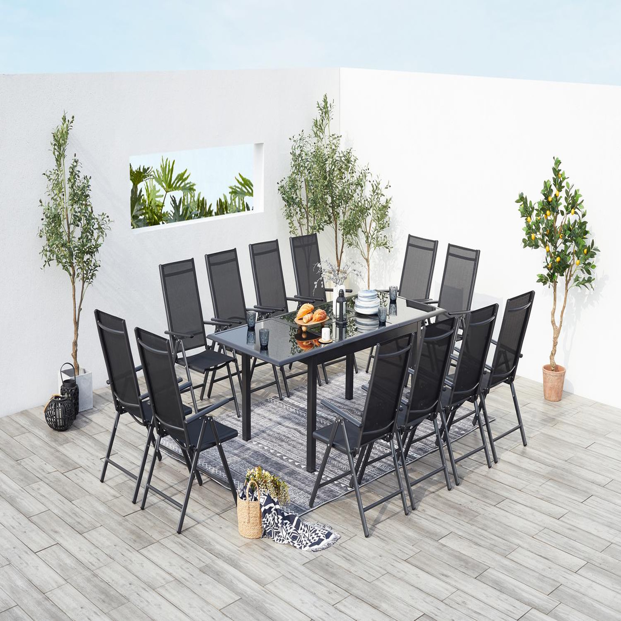 Voir la diapositive 2 : CONCEPT USINE Table de jardin et 12 chaises en aluminium gris ravenne