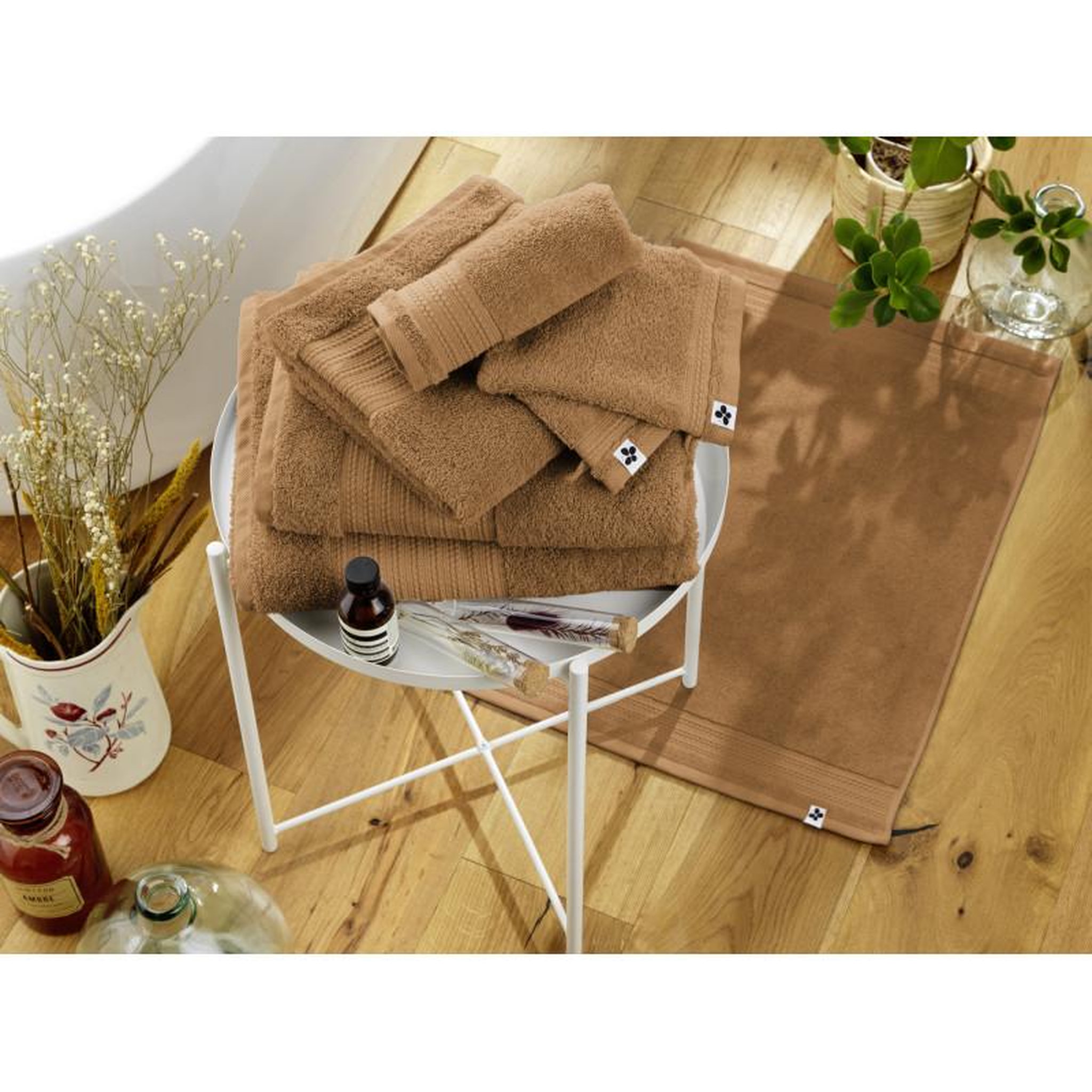 Voir la diapositive 5 : L EFFET PAPILLON Tapis de bain  Garance  50 x 70 cm / 100% Coton Bio / 600 gr/m² l'Effet Papillon -  - Tapis de bain 50 x 70 cm