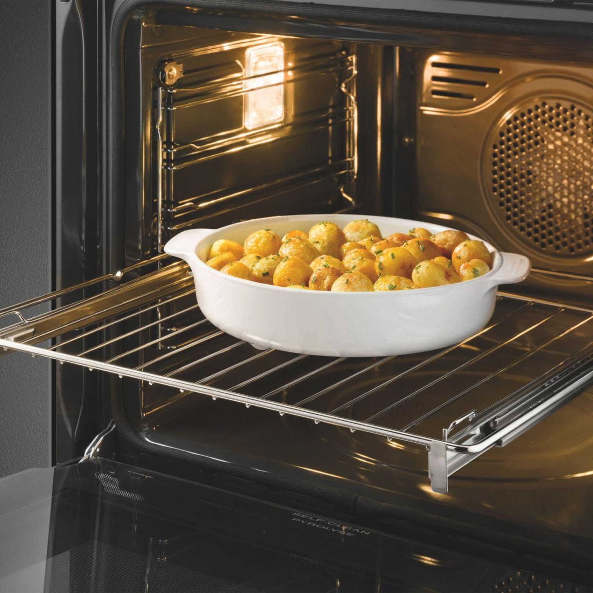 Voir la diapositive 4 : SMEG Cuisinière gaz gp61bl9