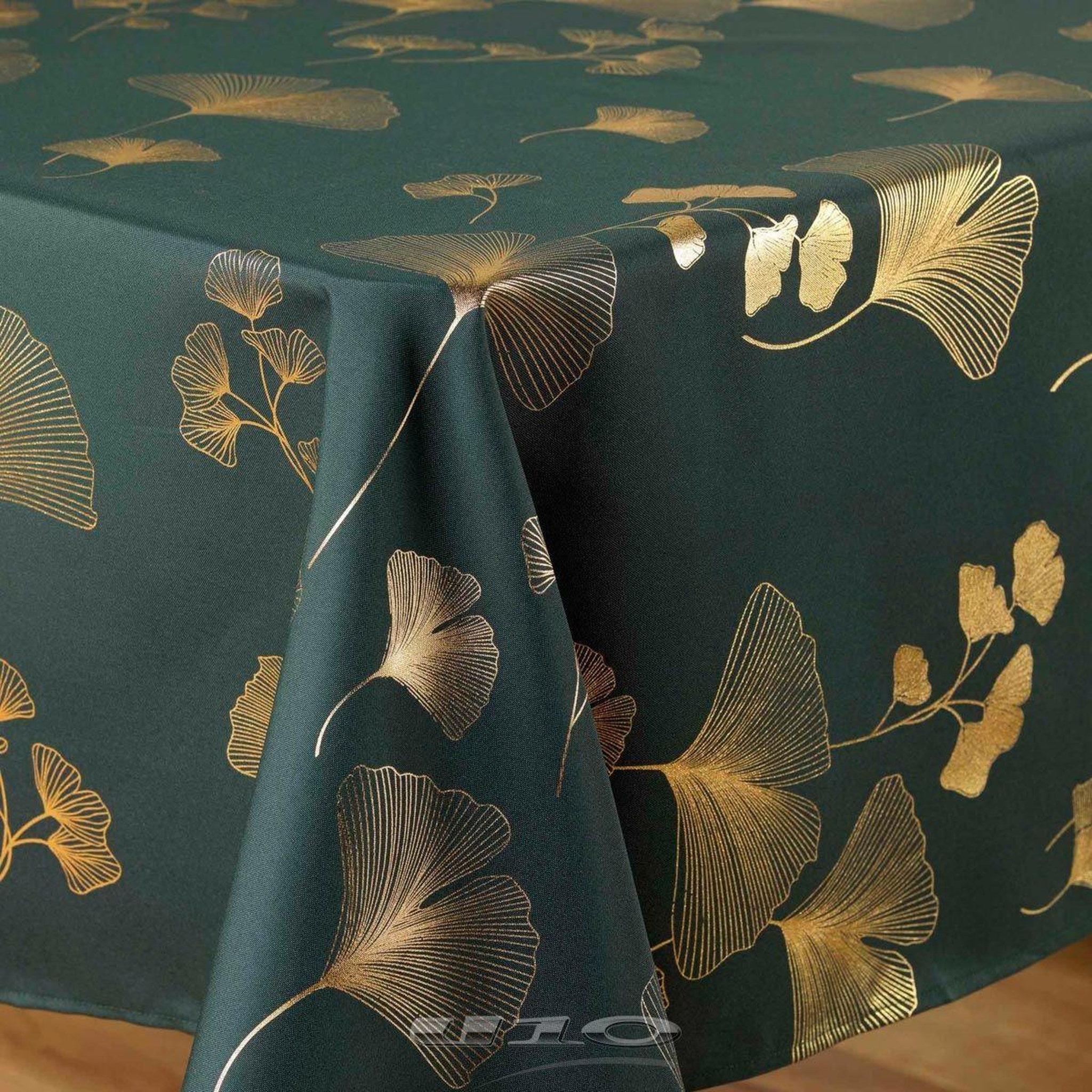 Voir la diapositive 2 : Douceur d'Intérieur Nappe imprimé métallisé  bloomy  150x240cm vert & or