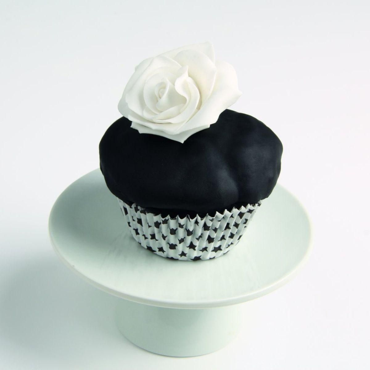 ZENKER Lot de pâtisserie comprenant 50 moules à muffins étoile, 1 spatule ZENKER et 2 bols à mixer Fackelmann