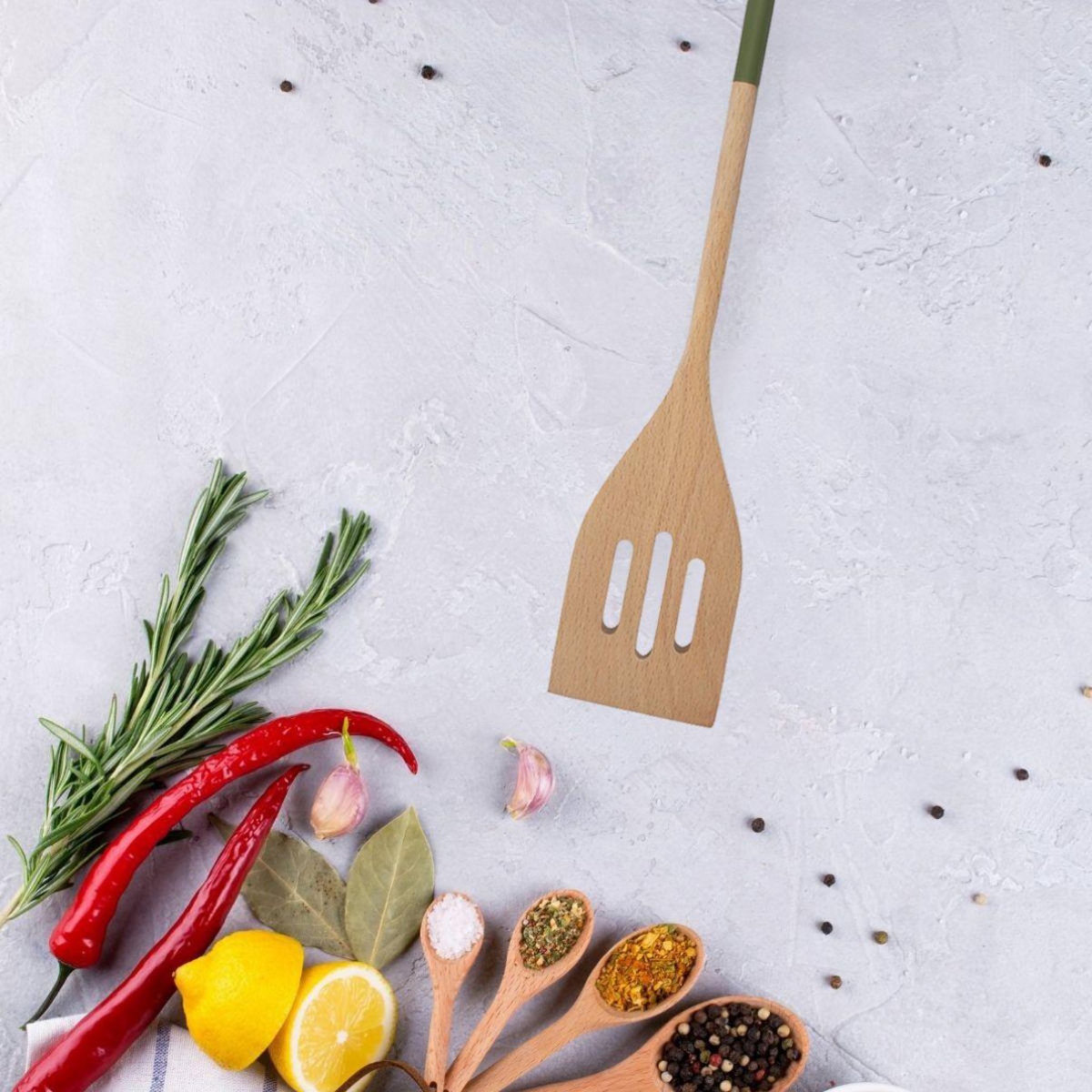 Fackelmann Spatule de cuisine ajourée 33 cm Fackelmann Wood Edition