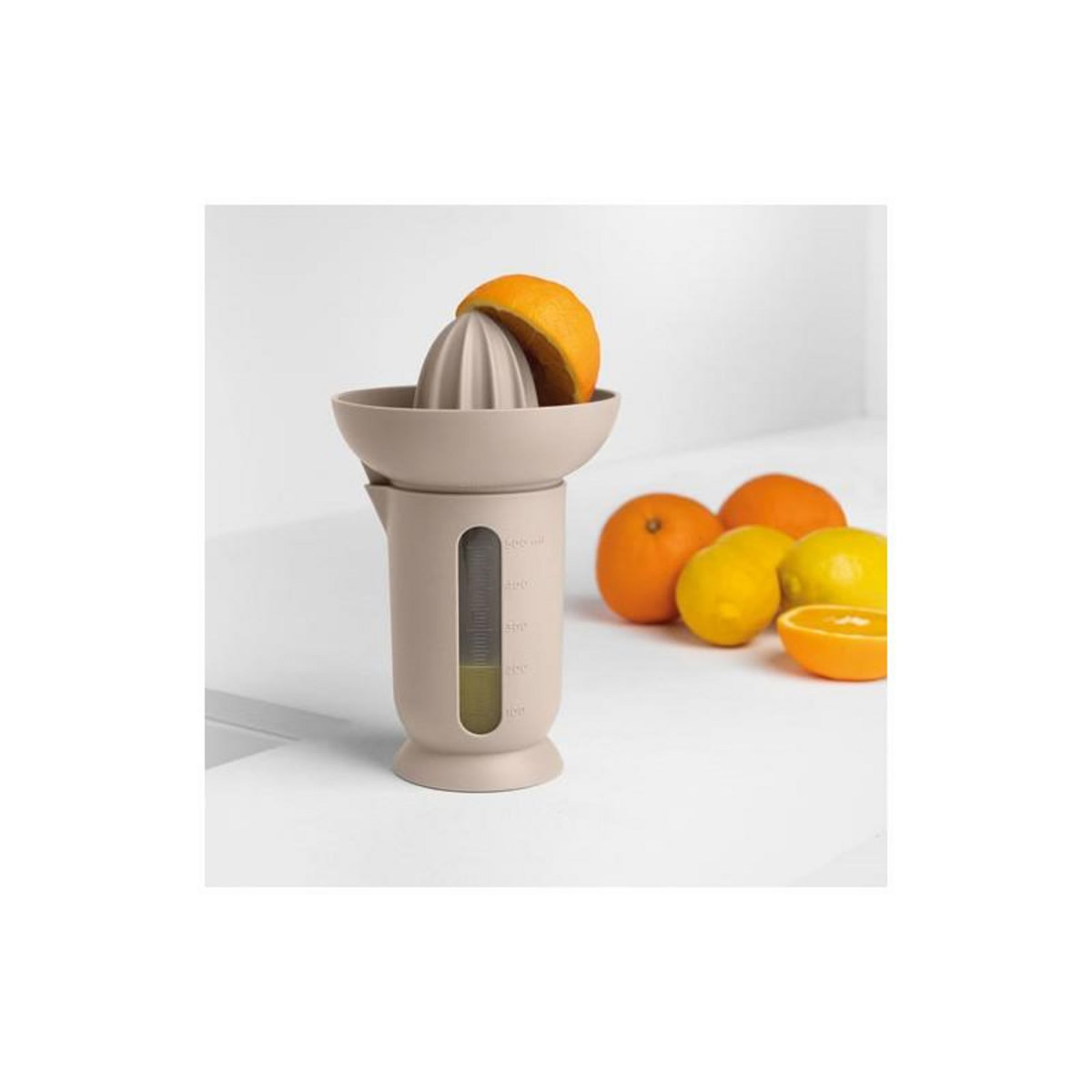 UFO PRESSE AGRUMES GRIS AVEC RECIPIENT BLIM PLUS - SM004-000001-319