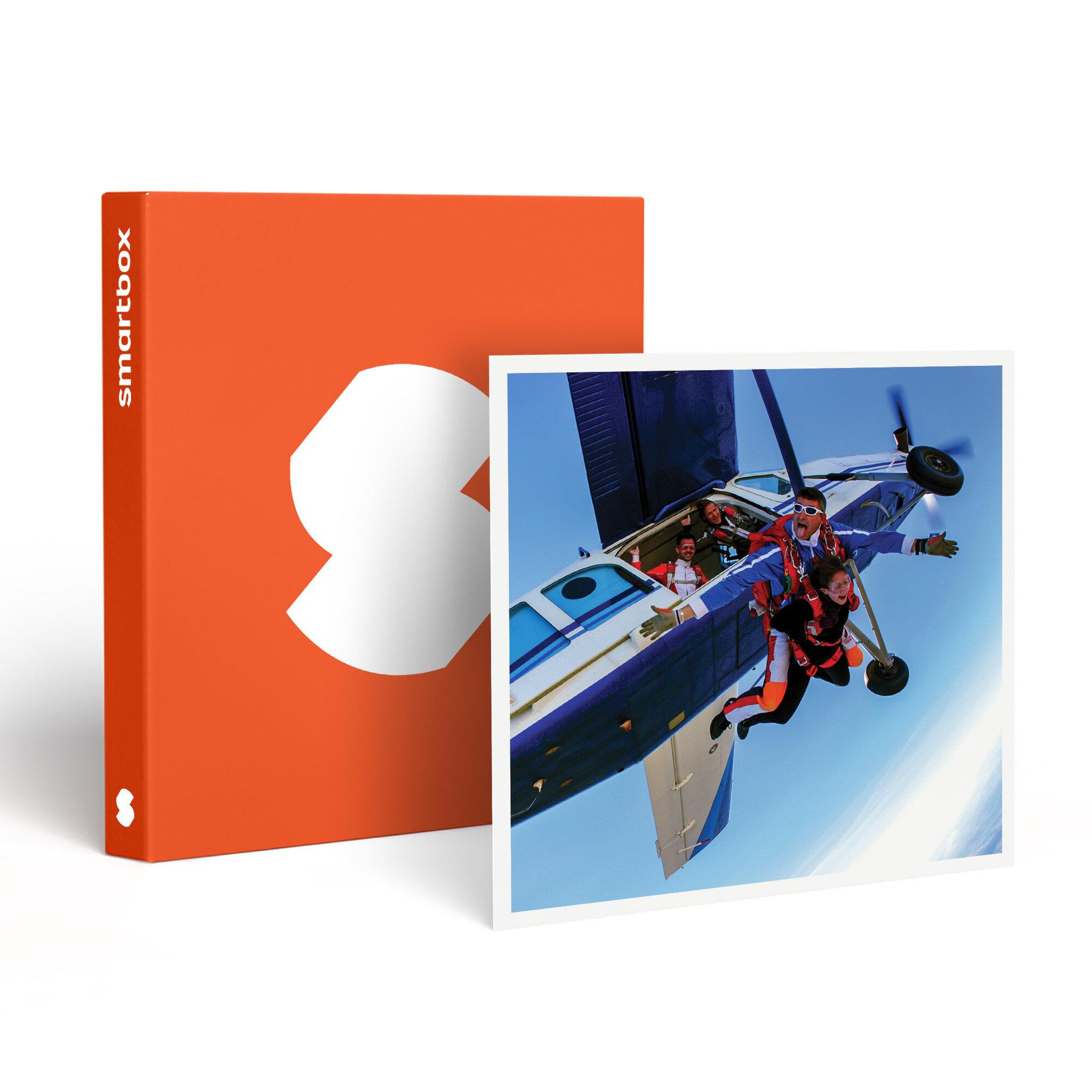 Smartbox Saut en parachute à 3.000 mètres d'altitude entre auxerre et troyes - coffret cadeau sport & aventure