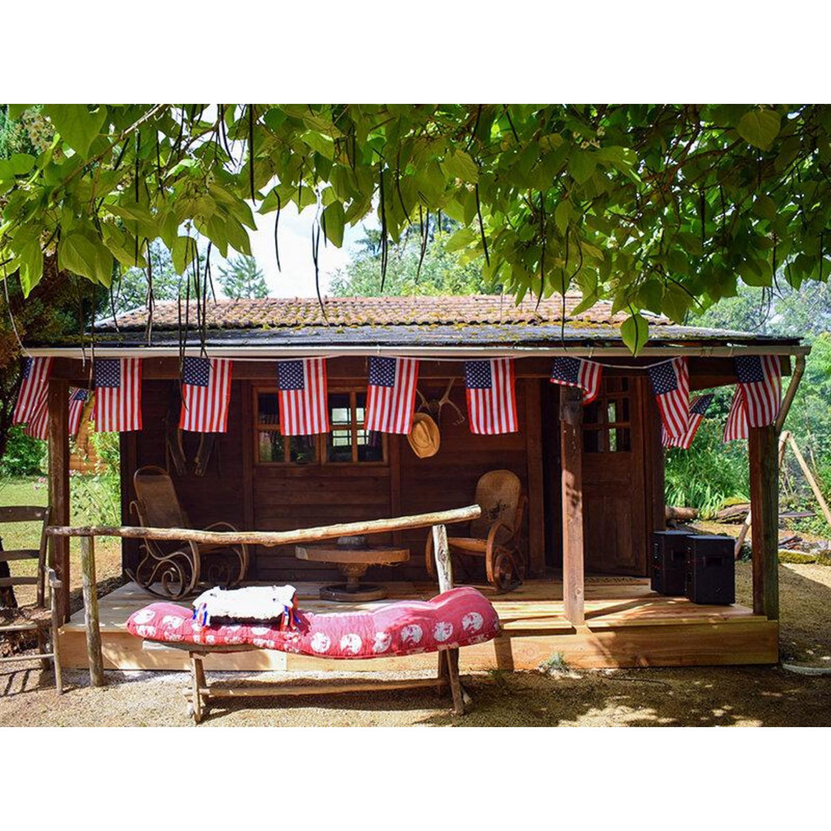 Smartbox 4 jours insolites en tipi près de Dijon - Coffret Cadeau Séjour