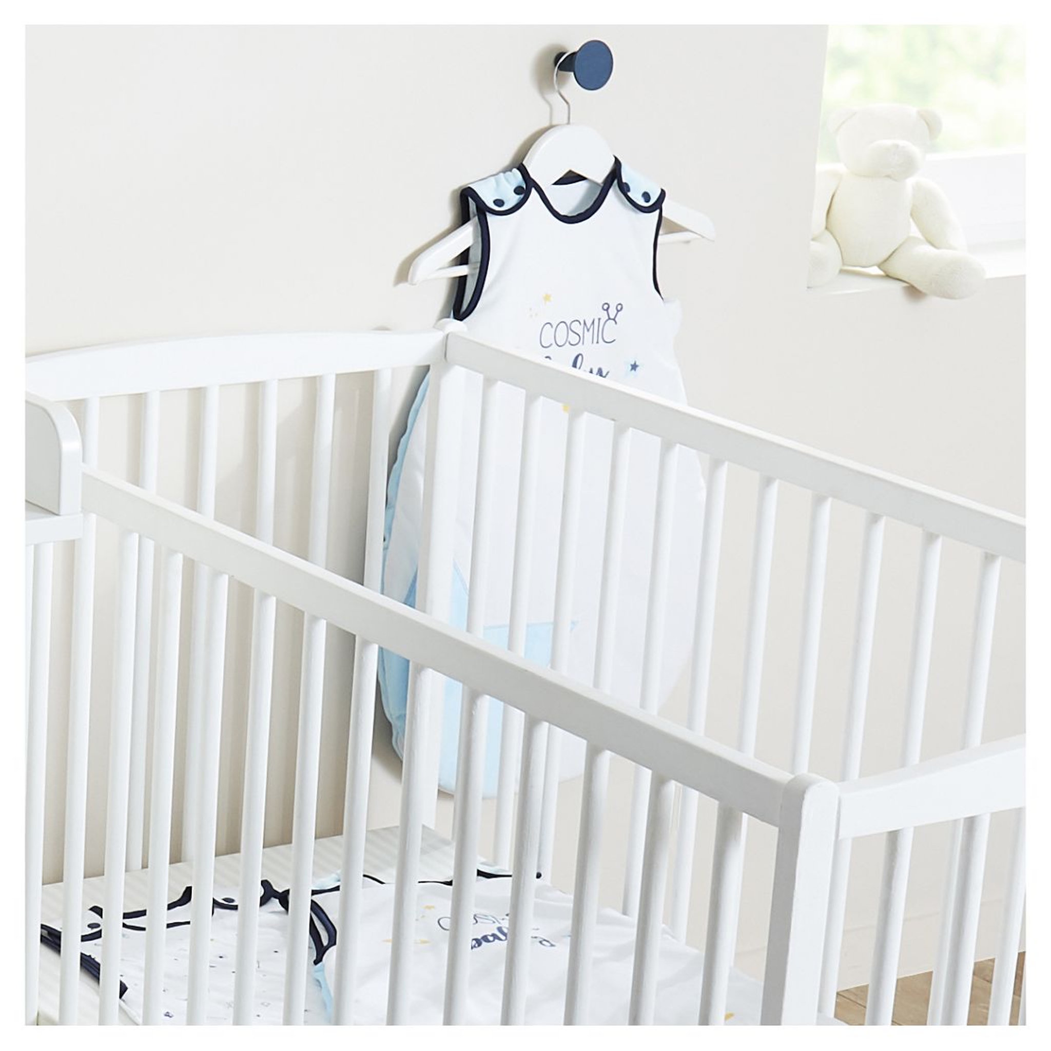Voir la diapositive 4 : Babycalin Gigoteuse velours Cosmic