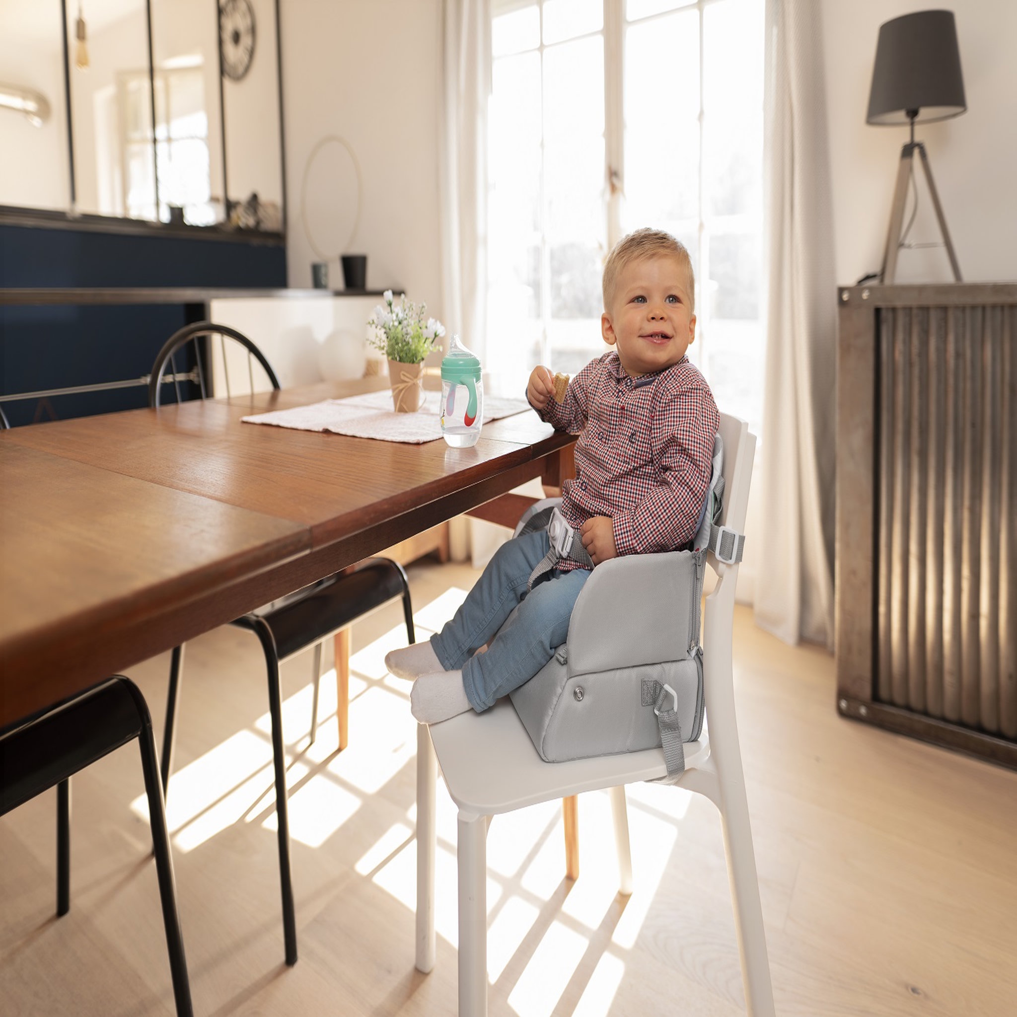 Voir la diapositive 6 : BADABULLE B009407 - Rehausseur de chaise SUNDAY POP - Réhausseur nomade 2en1