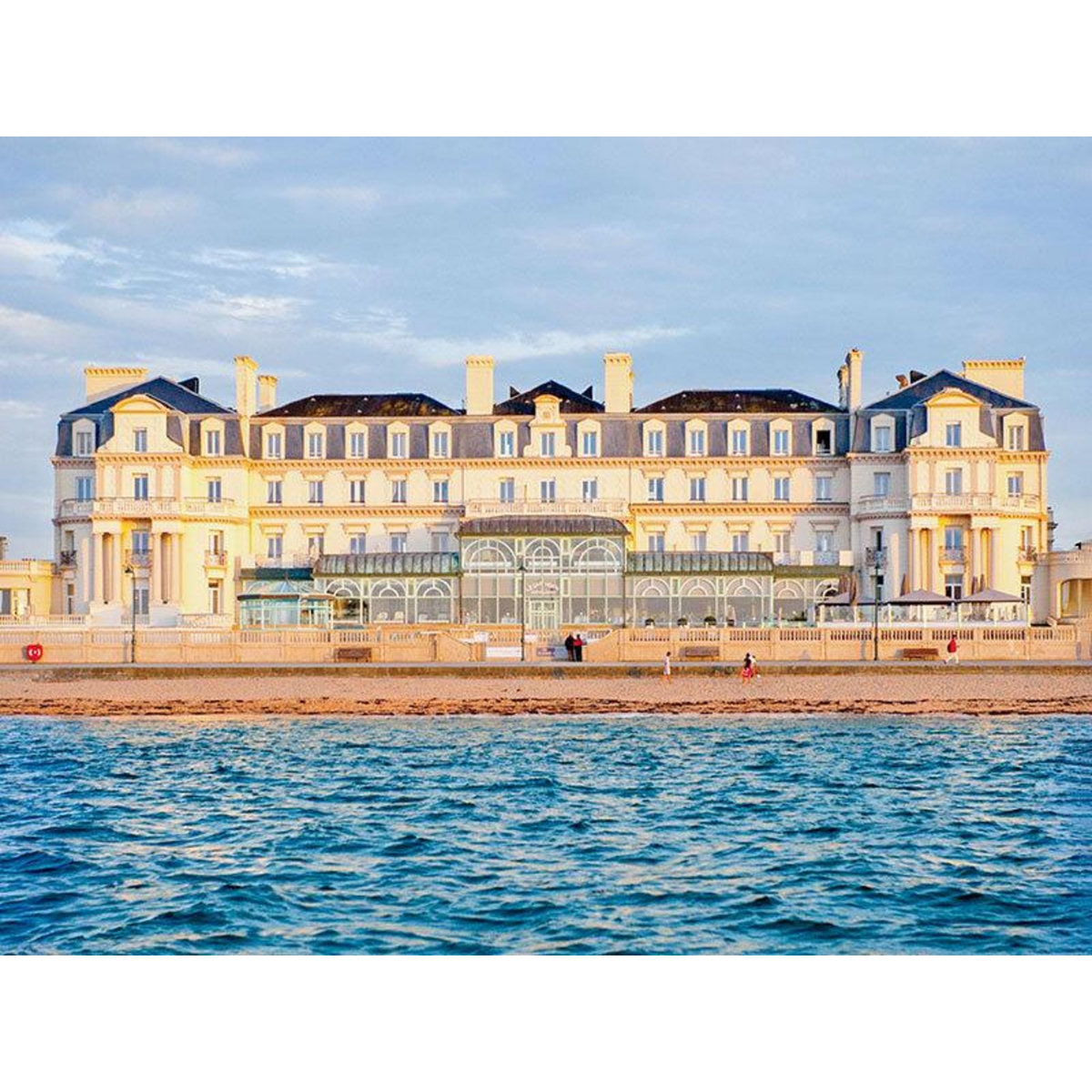 Smartbox Escapade bien-être 5* : 2 jours à Saint-Malo avec accès libre à l'espace détente - Coffret Cadeau Séjour