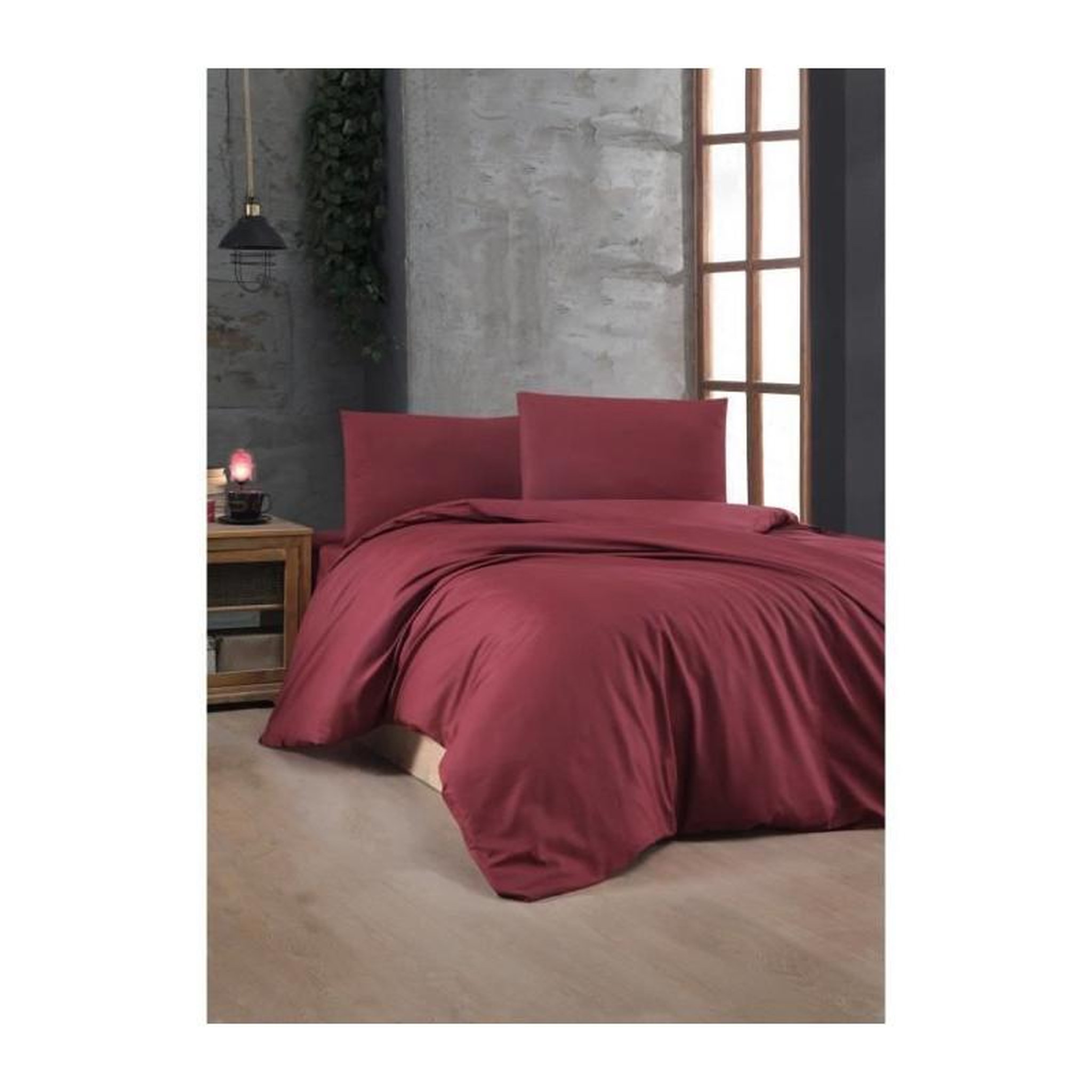 GENERIQUE Parure de lit - 1 housse de couette 220 x 240 cm + 2 taies d'oreiller 60 x 60 cm - 100% coton renforcé - Rouge