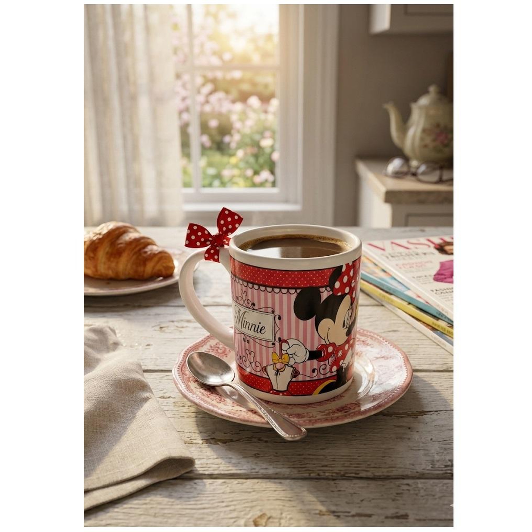 Voir la diapositive 2 : Eden Mug en céramique décoré minnie mouse – 8 cm