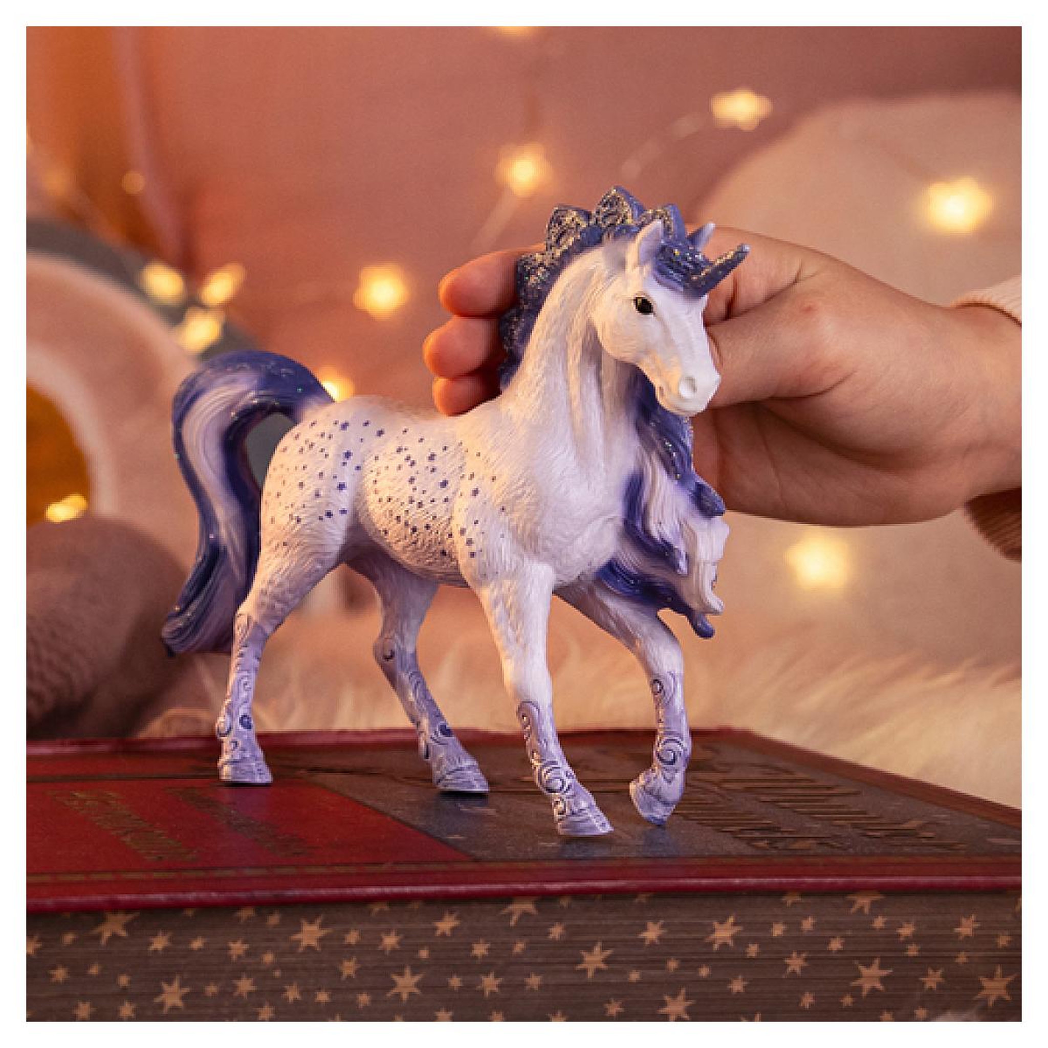 Voir la diapositive 2 : Schleich 70858 - Étalon licorne Cosmos