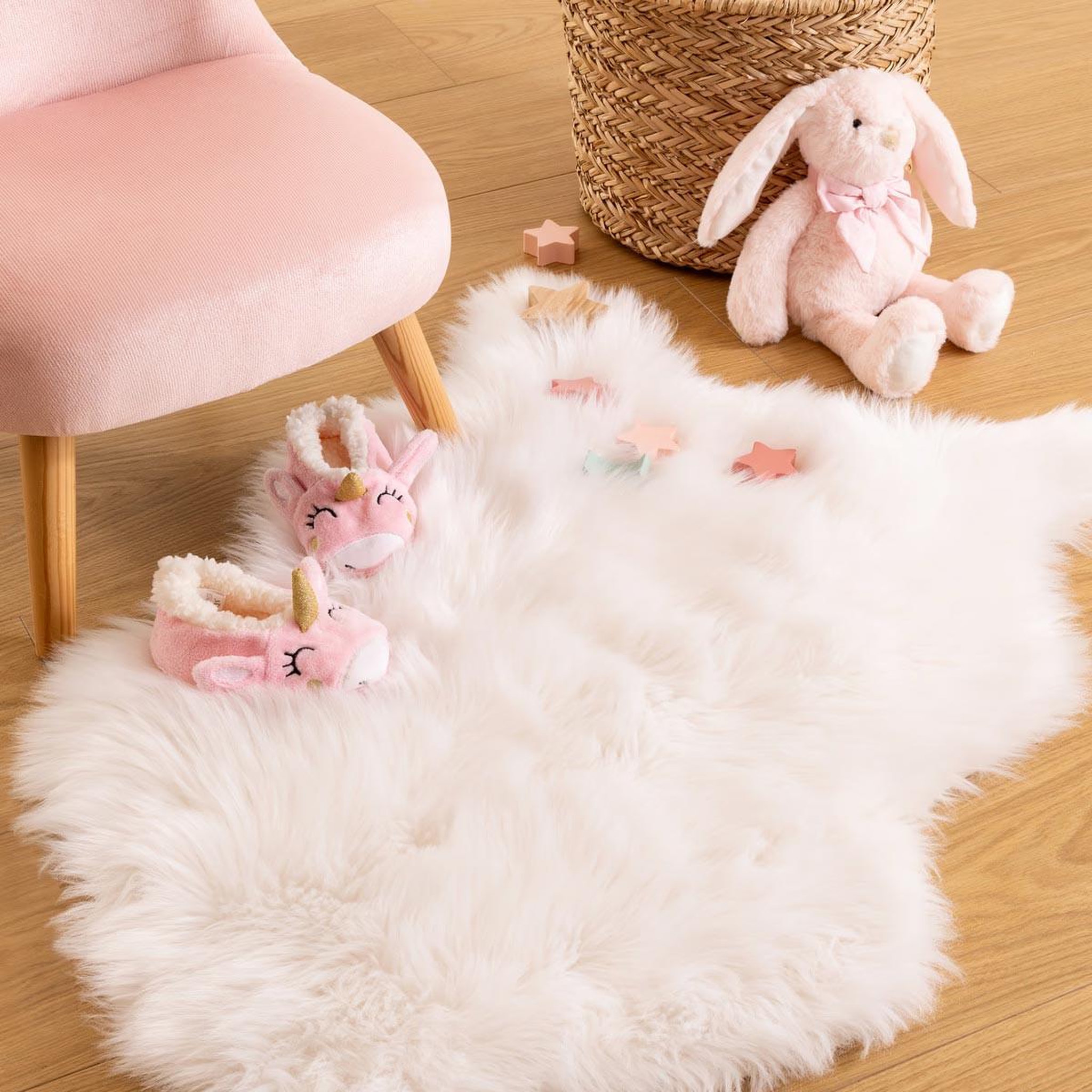 Voir la diapositive 4 : Atmosphera Kids Tapis imitiation fourrure enfant Douceur - L. 60 x l. 90 cm - Blanc