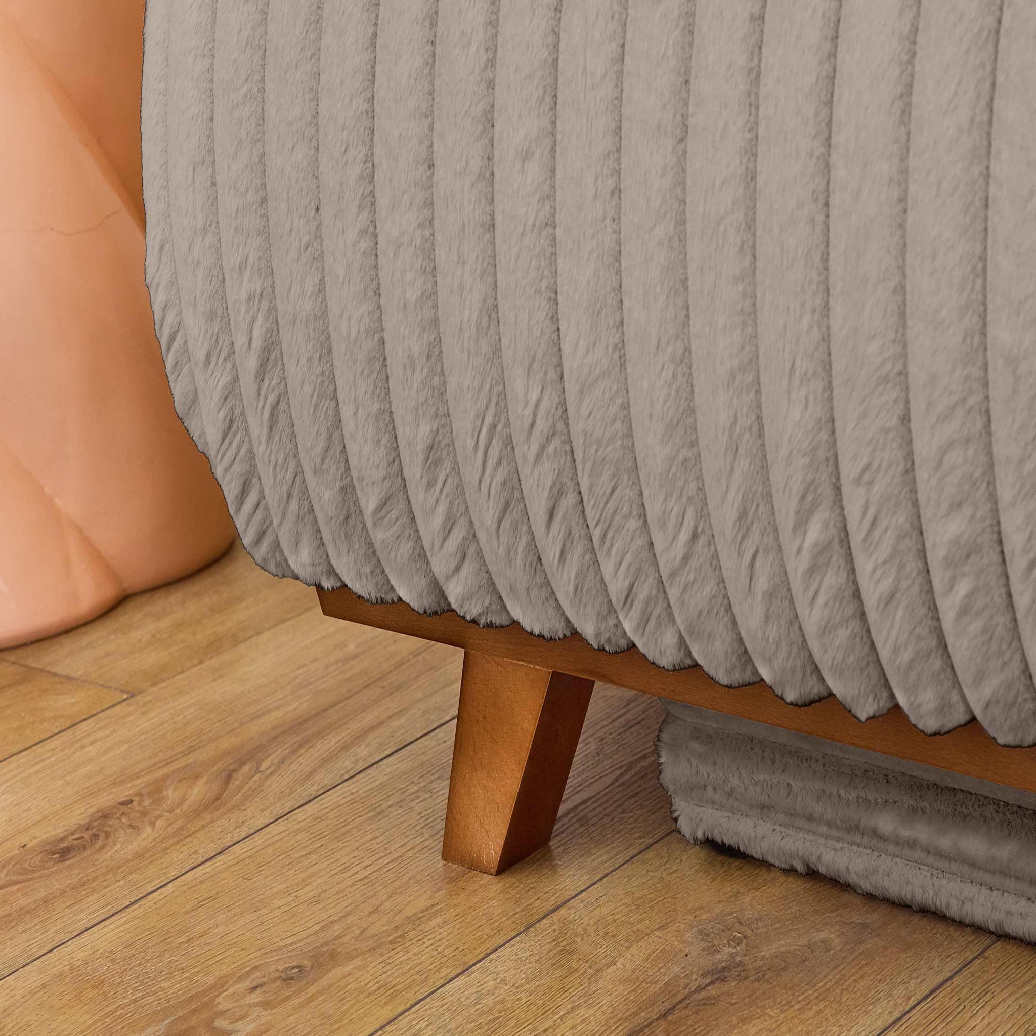 Voir la diapositive 6 : BEST MOBILIER Cristal - canapé 3 places - convertible avec coffre et grand pouf - en fausse fourrure côtelée