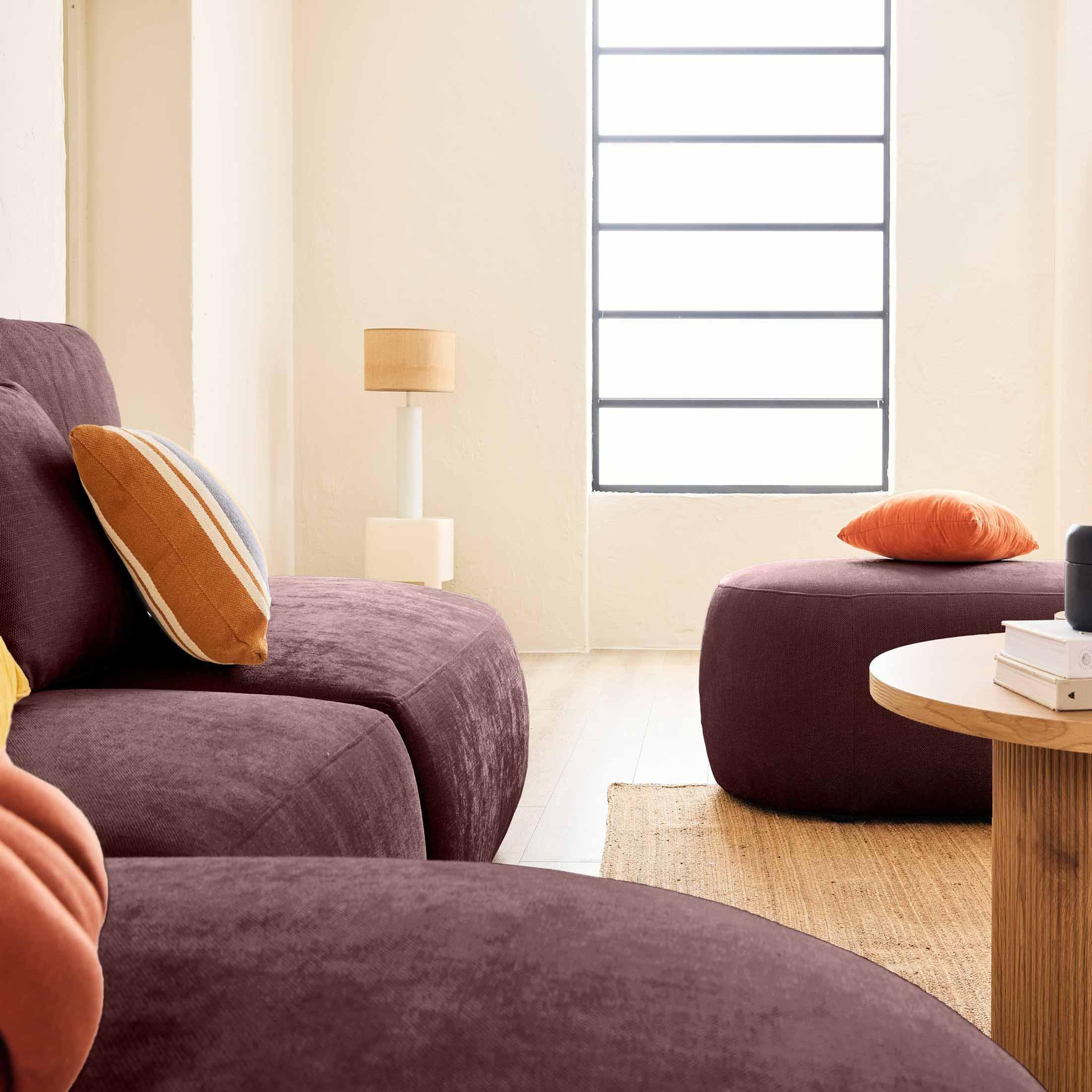 Voir la diapositive 2 : LISA DESIGN Santorini - canapé modulable d'angle gauche + pouf - 5 places - en tissu texturé