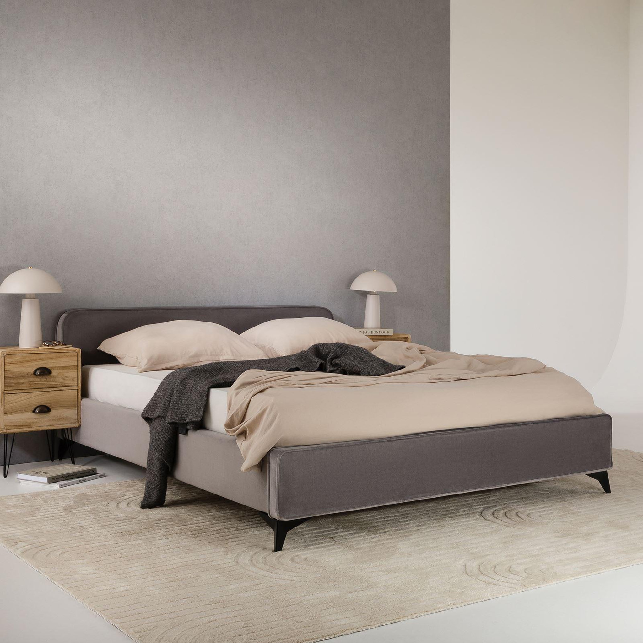 Voir la diapositive 3 : IDIMEX Lit double RAVELLO 140 x 190 cm, revêtement en tissu
