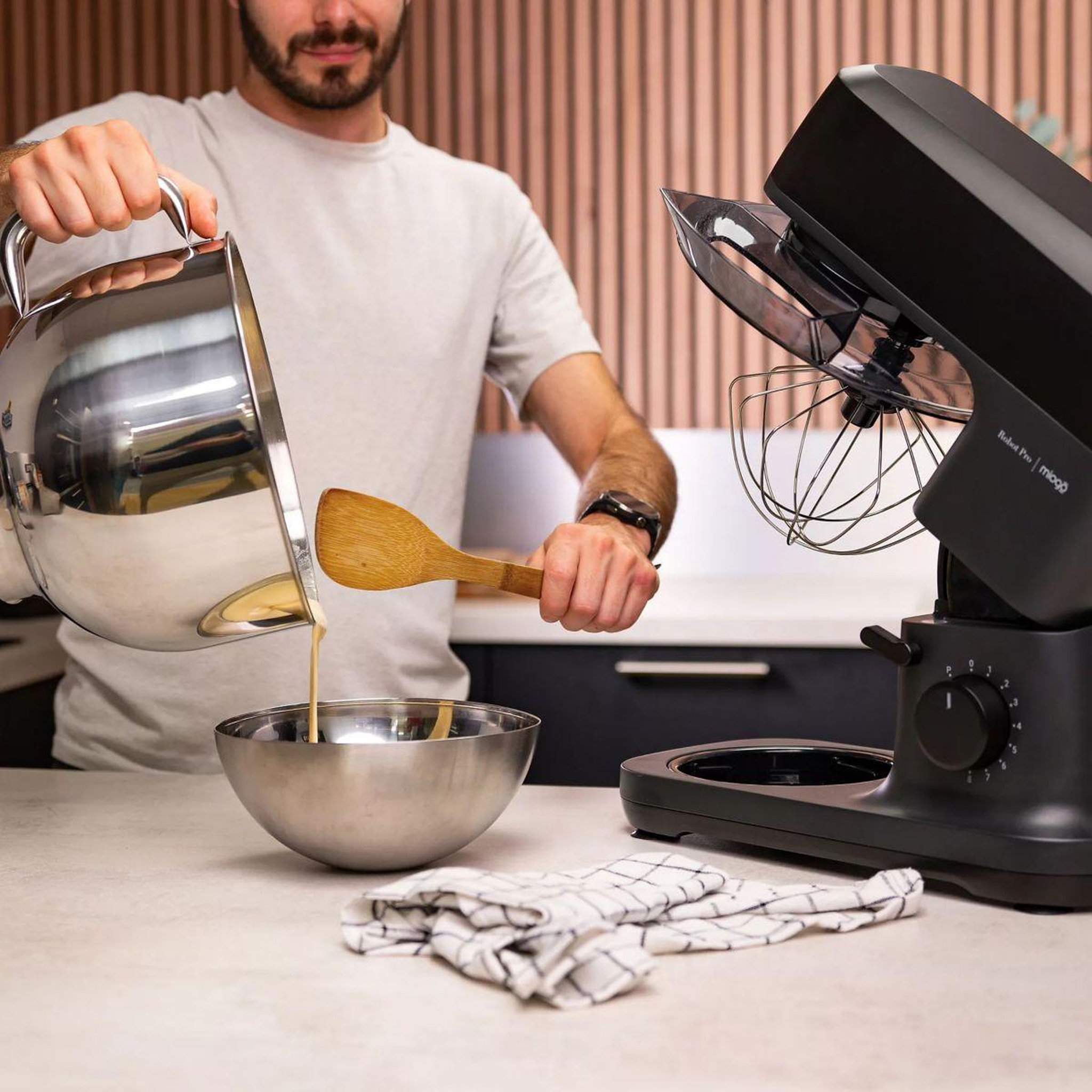 Voir la diapositive 5 : MIOGO Robot pâtissier robot patissier mrpm3