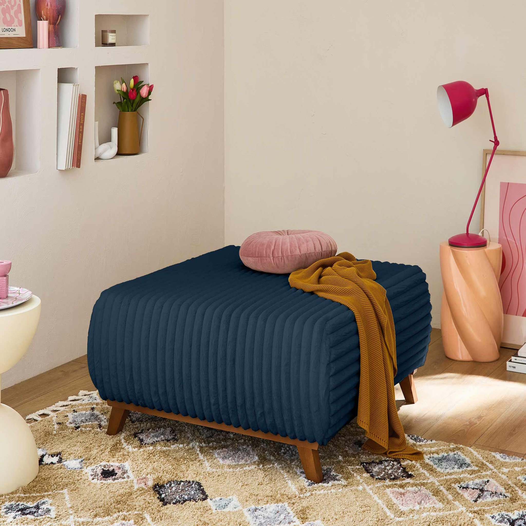 Voir la diapositive 5 : BEST MOBILIER Cristal - canapé 3 places - convertible avec coffre et grand pouf - en fausse fourrure côtelée