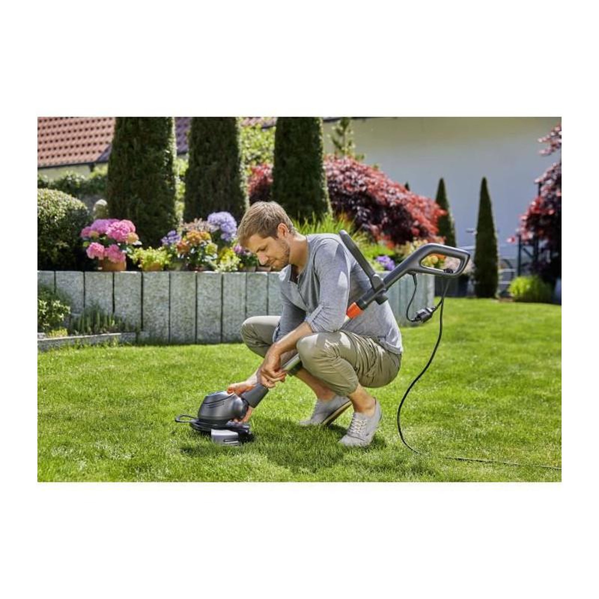 Voir la diapositive 2 : Gardena Coupe-bordures ComfortCut 550/28 - coupe : 28 cm - manche inclinable - fonction dresse-bordures