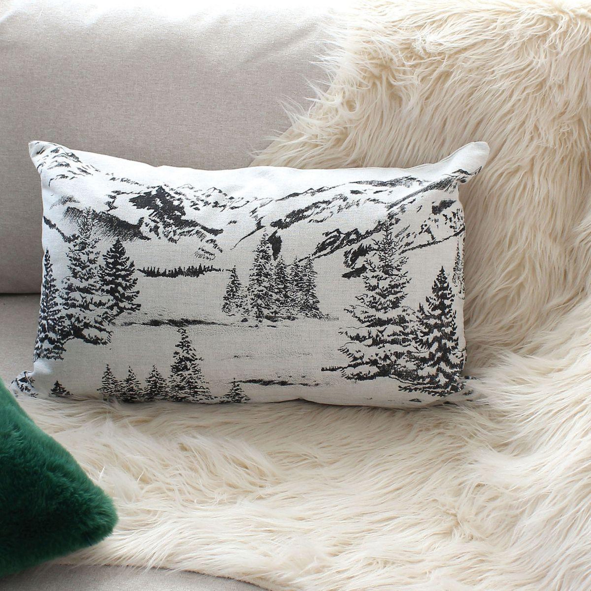 Voir la diapositive 3 : ENJOY HOME Coussin déco de noël  ebène  30x50cm écru & anthracite