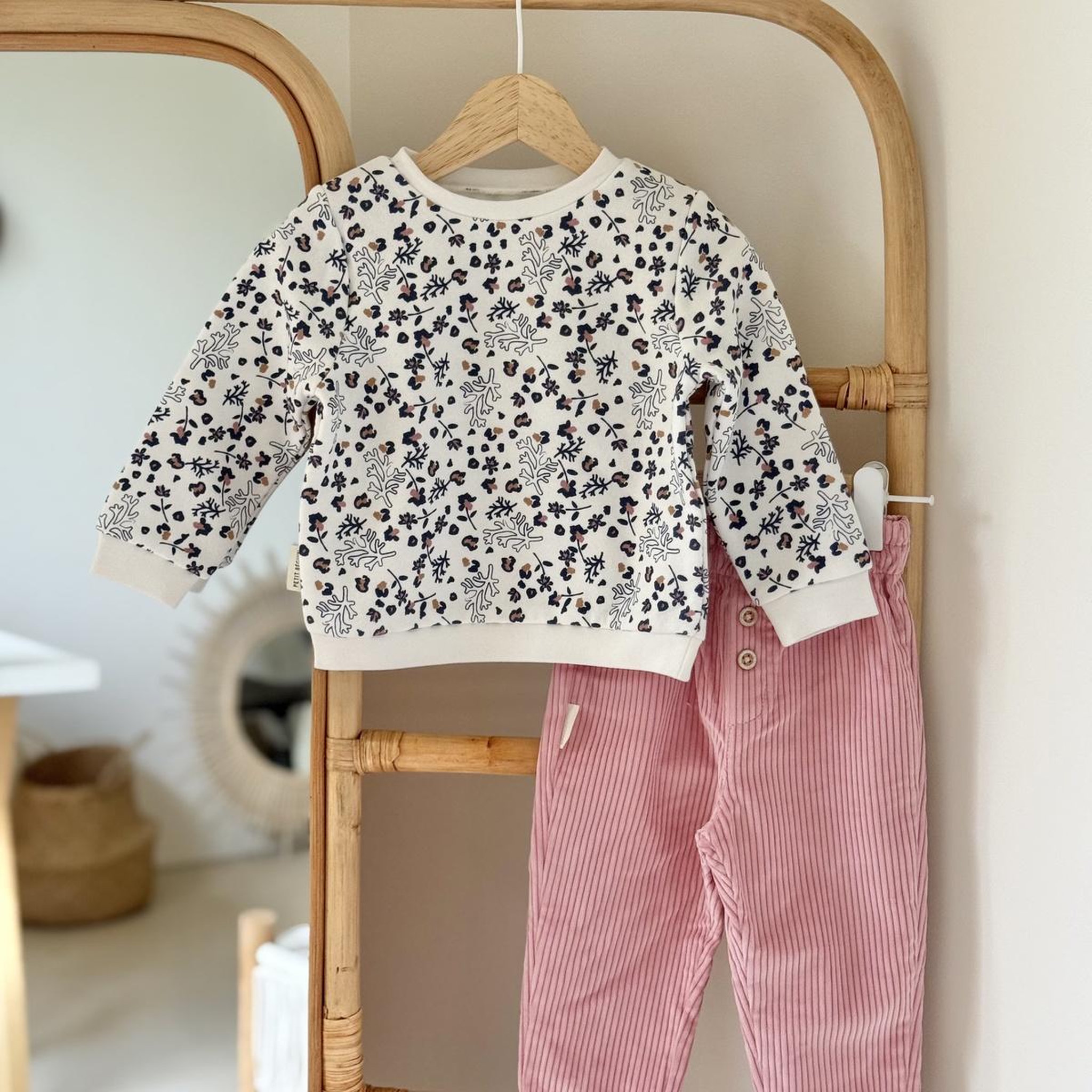 Voir la diapositive 5 : PETIT BEGUIN Sweat-shirt enfant en molleton céleste