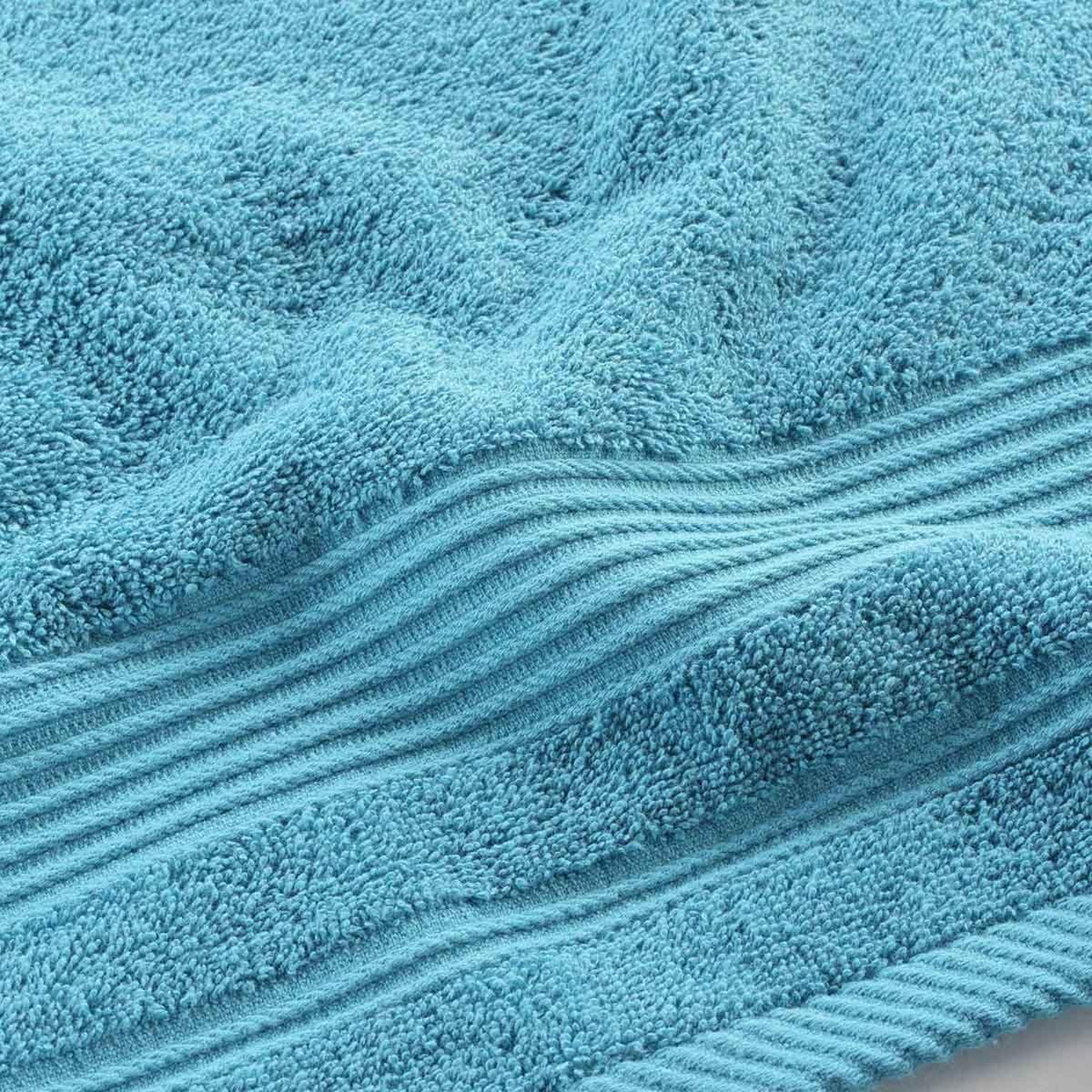 Voir la diapositive 3 : Douceur d'Intérieur Serviette de Toilette  Tendresse  50x90cm Bleu Paon