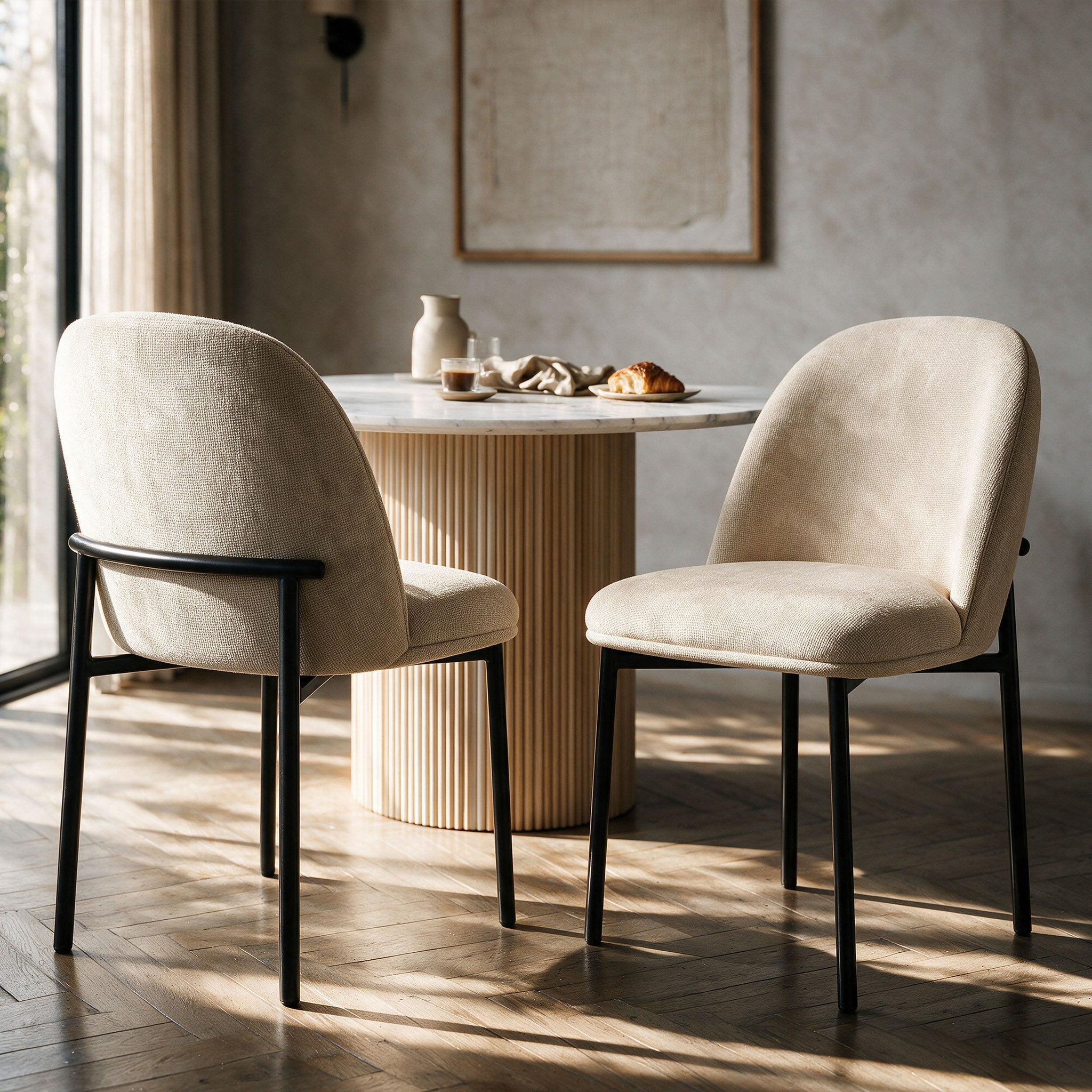 Voir la diapositive 2 : MAISON PAVANE Lot de 2 chaises en tissu beige et pieds métal noir-Noah