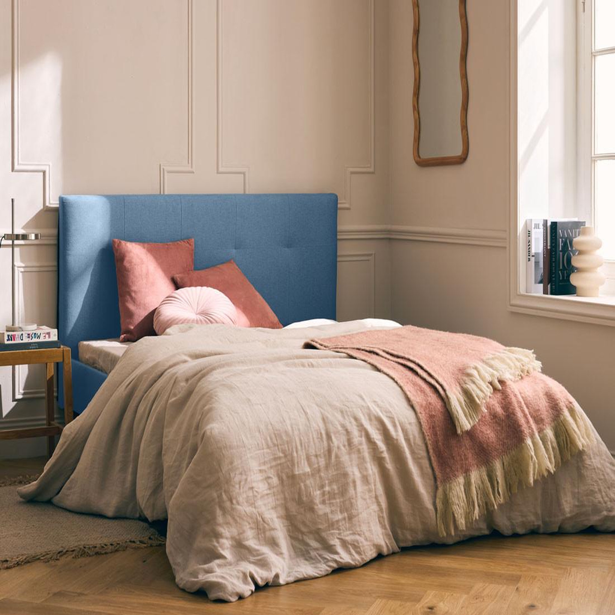 Voir la diapositive 3 : BEST MOBILIER Monet - lit - 160x200 - sommier inclus - en tissu