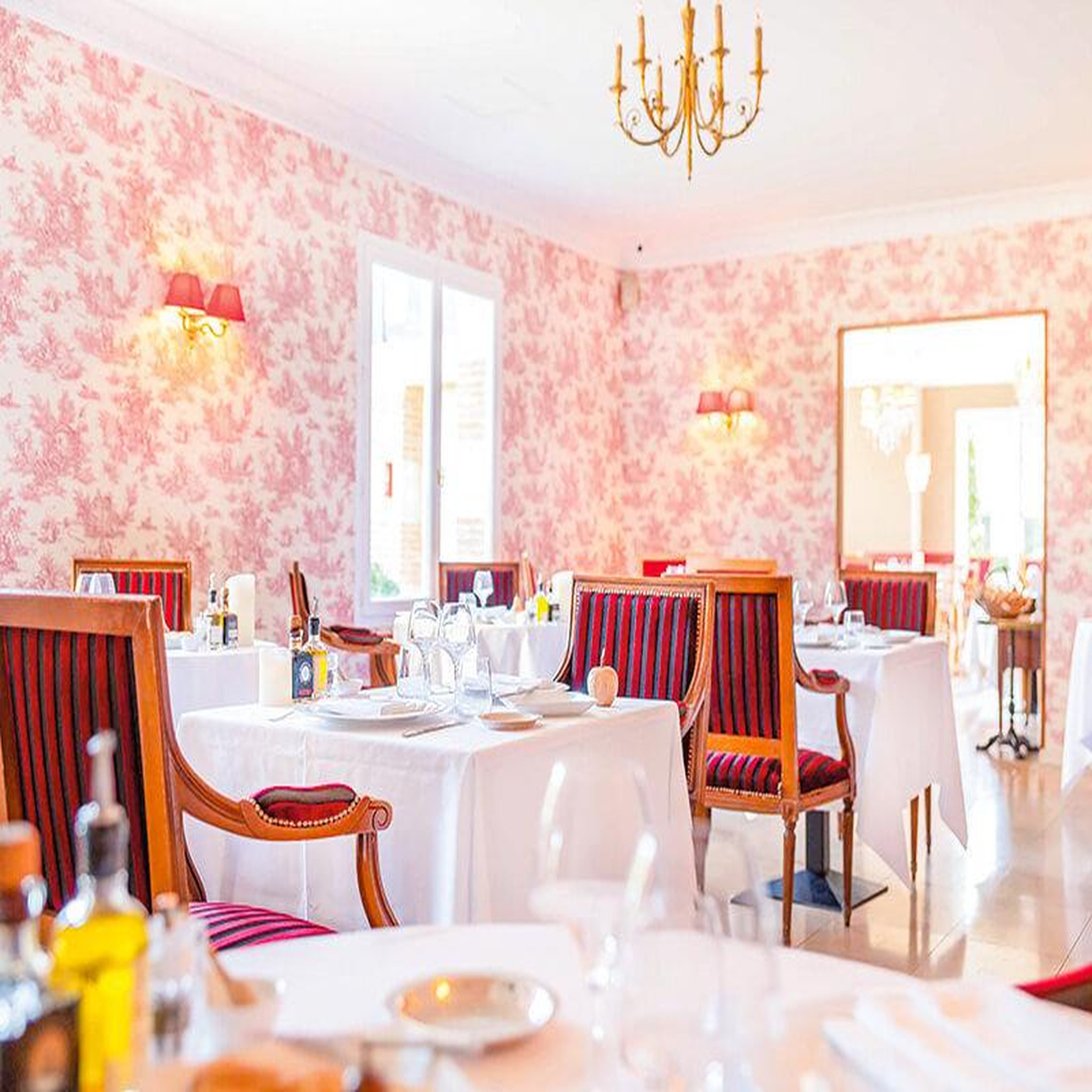 Voir la diapositive 3 : Smartbox Repas d'exception à une table prestigieuse en normandie - coffret cadeau gastronomie
