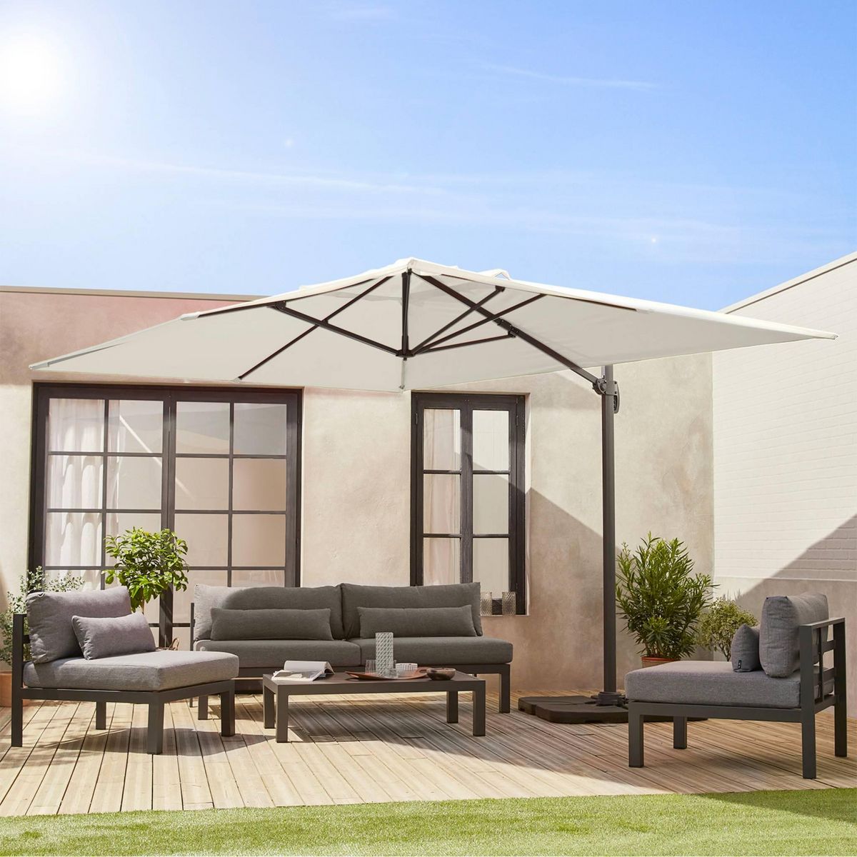 SWEEEK Parasol déporté rectangulaire 3x4 m - Wimereux - Parasol excentré inclinable dans 6 positions, rotatif à 360° + dalles à lester 50x50cm