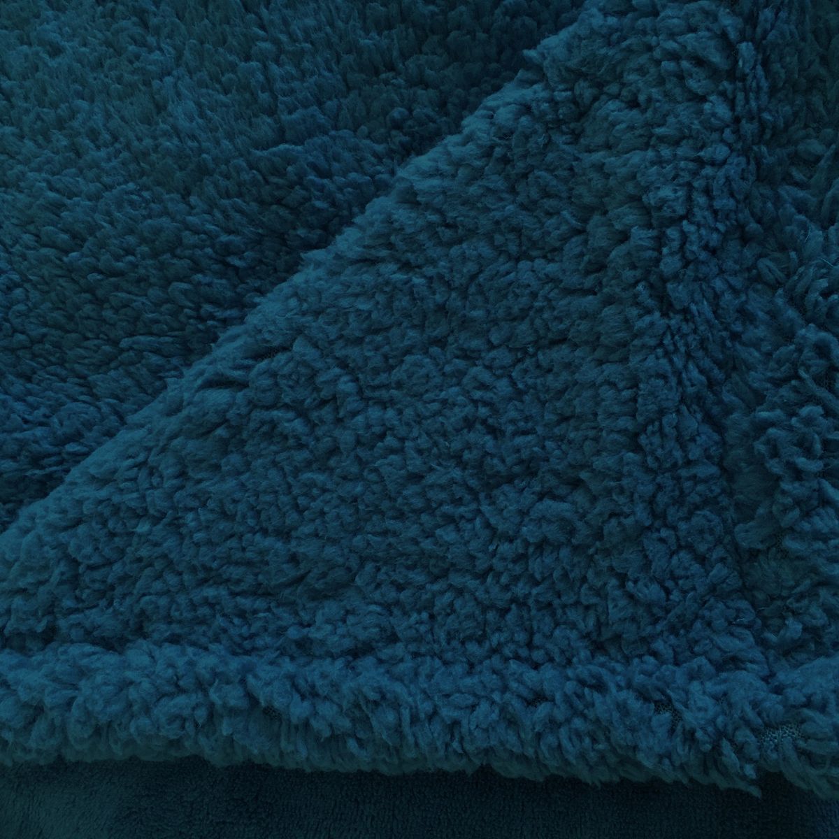 ACTUEL Couverture unie bi-matière en polyester 240g/m² HOLIDAYS