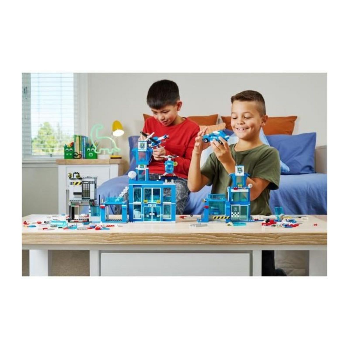 ZURU Set de Construction - ZURU - Police Station (889 pieces) - Construis le quartier général de police avec prison et véhicules