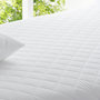 Voir la diapositive 2 : Les Ateliers du Linge Protège matelas 100%polyester 75gsm quilte waterp