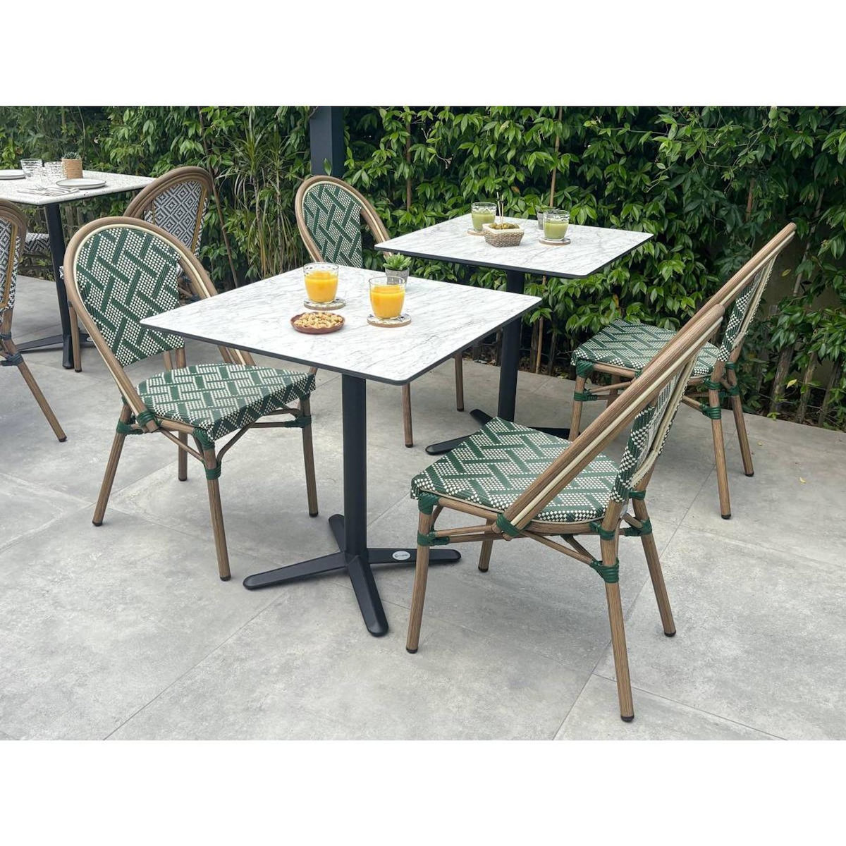 Paris Prix Ensemble Table de Jardin & 2 Chaises  Bistro  70cm Vert