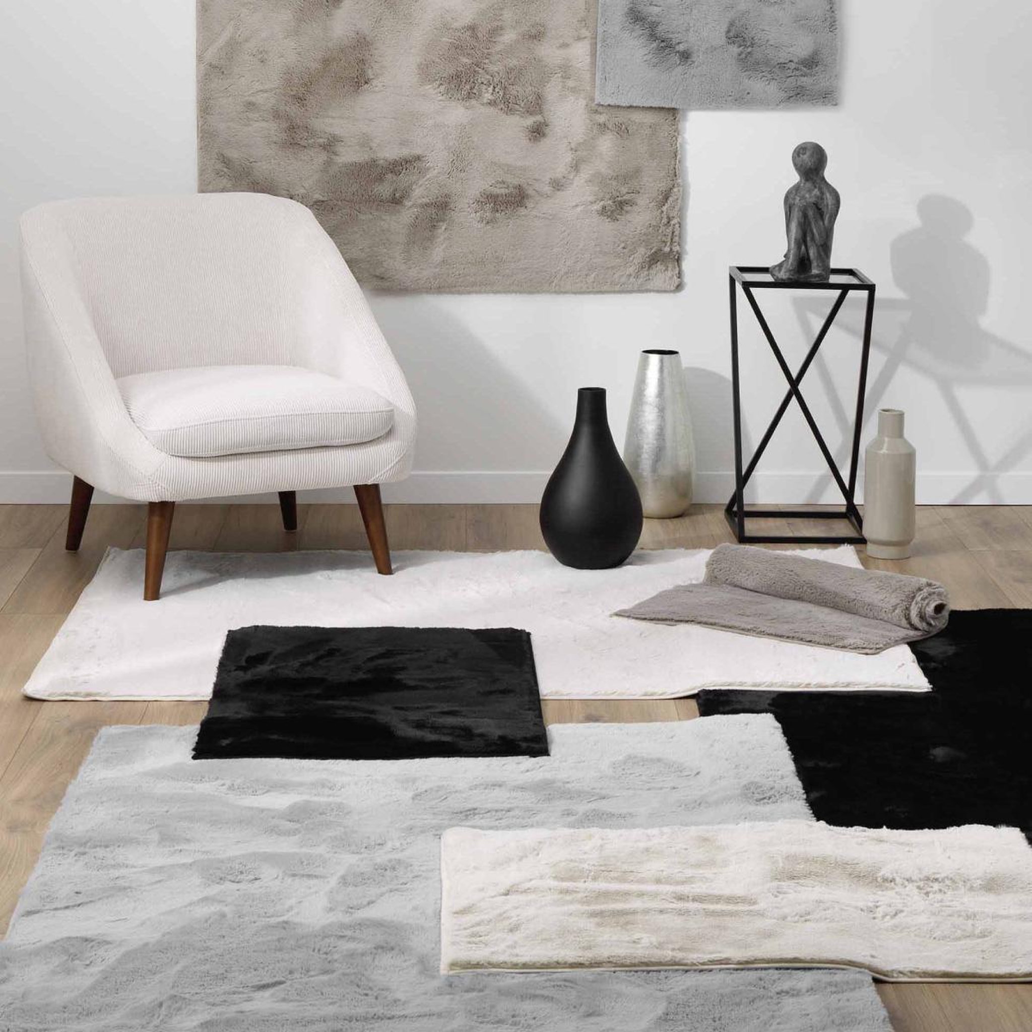 Voir la diapositive 4 : Douceur d'Intérieur Tapis imitation fourrure  feline  60x90cm noir