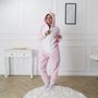 Voir la diapositive 5 : Paris Prix Combinaison Pyjama Adulte  Licorne  Rose & Blanc