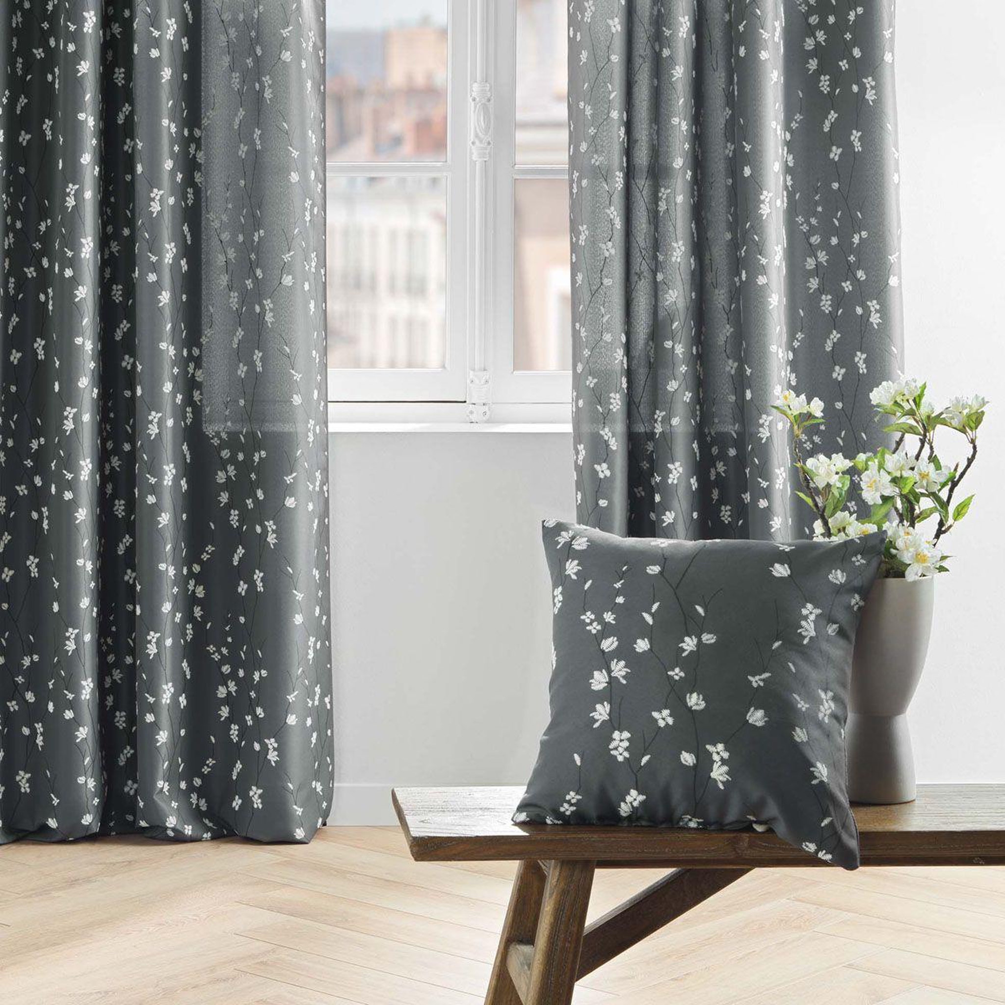 Voir la diapositive 4 : Douceur d'Intérieur Rideau à œillets imprimé  sakura  140x260cm anthracite