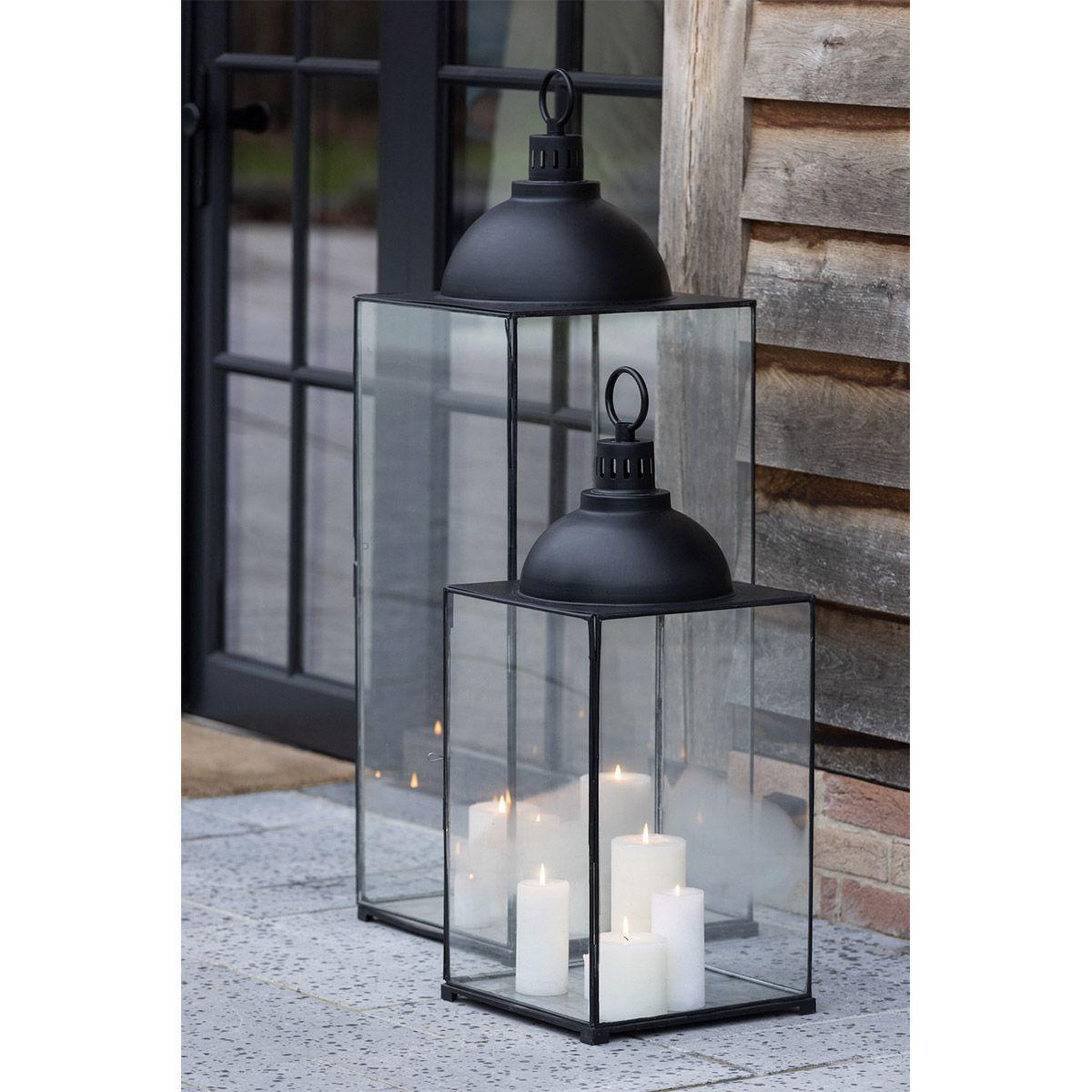 Voir la diapositive 4 : J-LINE Lanterne Design en Verre  Hagrid  85cm Noir