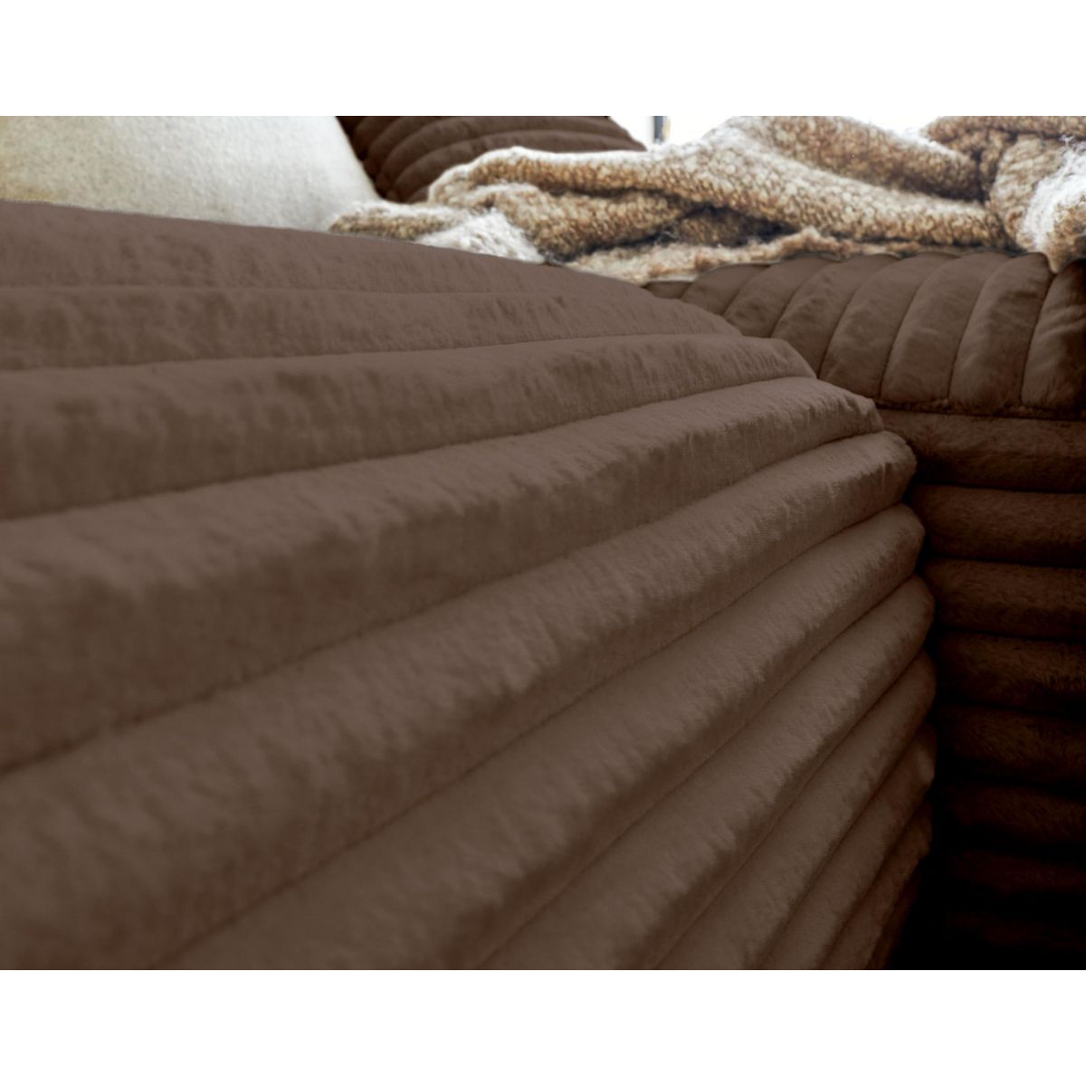 LISA DESIGN Laponie - canapé d'angle droit - 4 places - en fausse fourrure côtelée