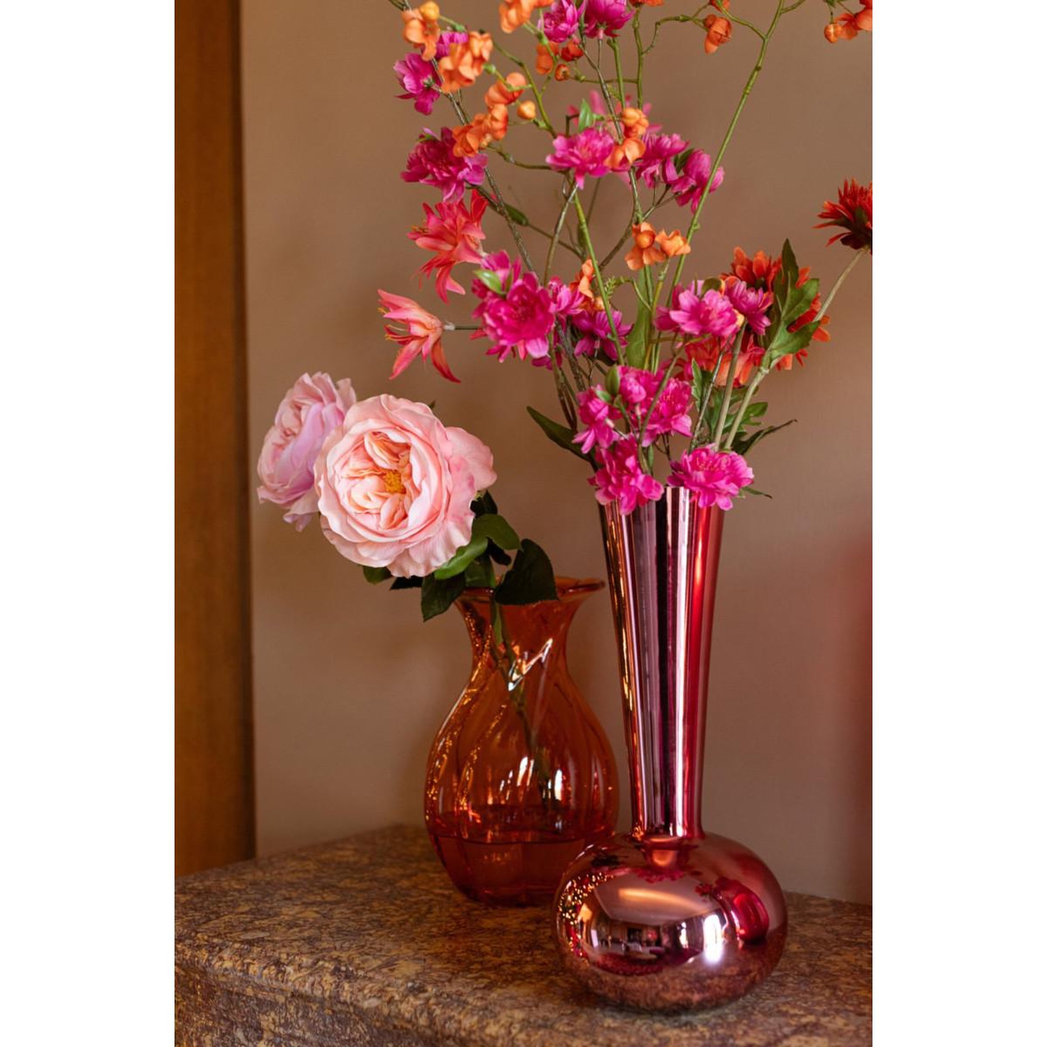 Voir la diapositive 4 : J-LINE Vase design en verre  iris  32cm rose
