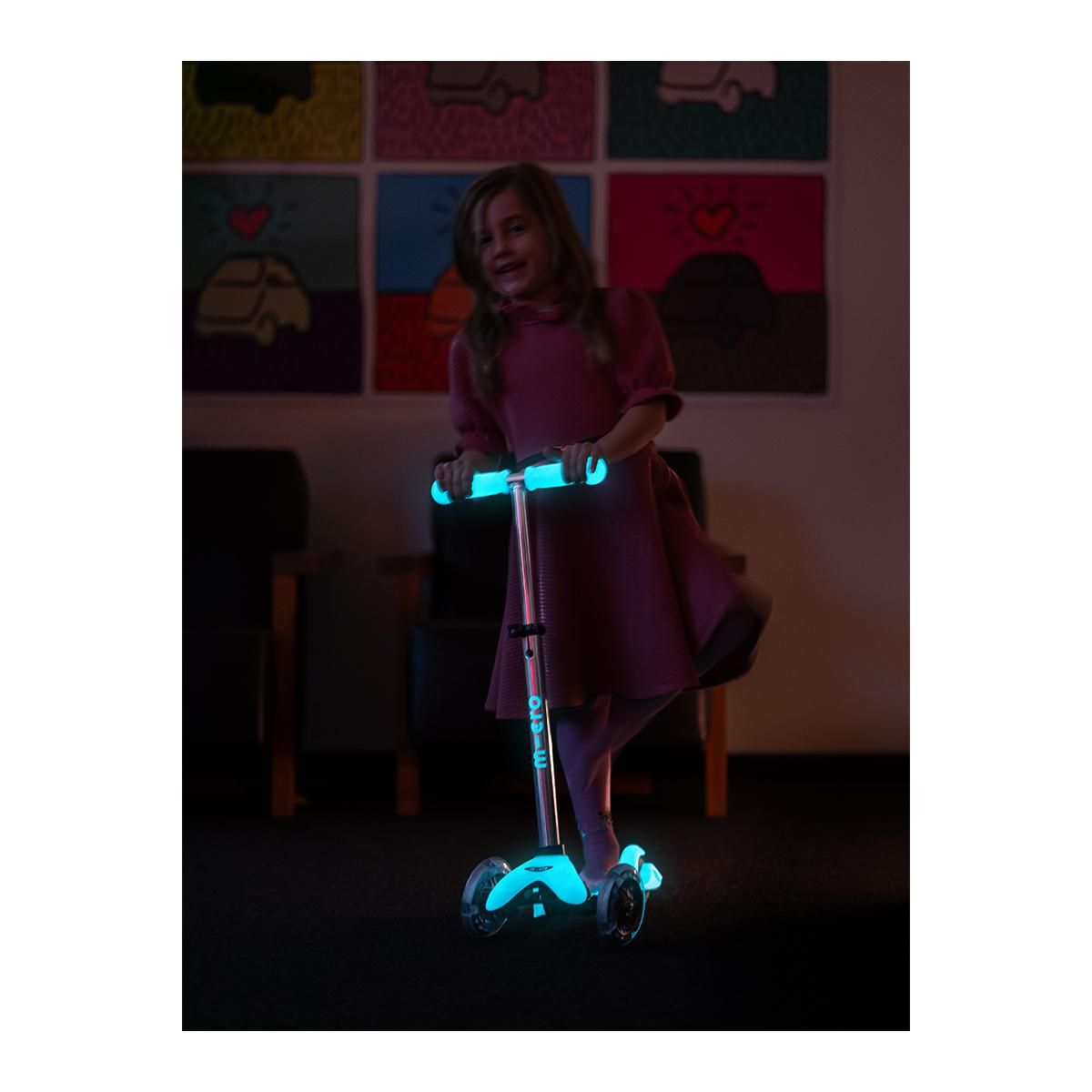 Micro Trottinette  Mobility à trois roues Glow LED Plus Glacier Aqua MMD214
