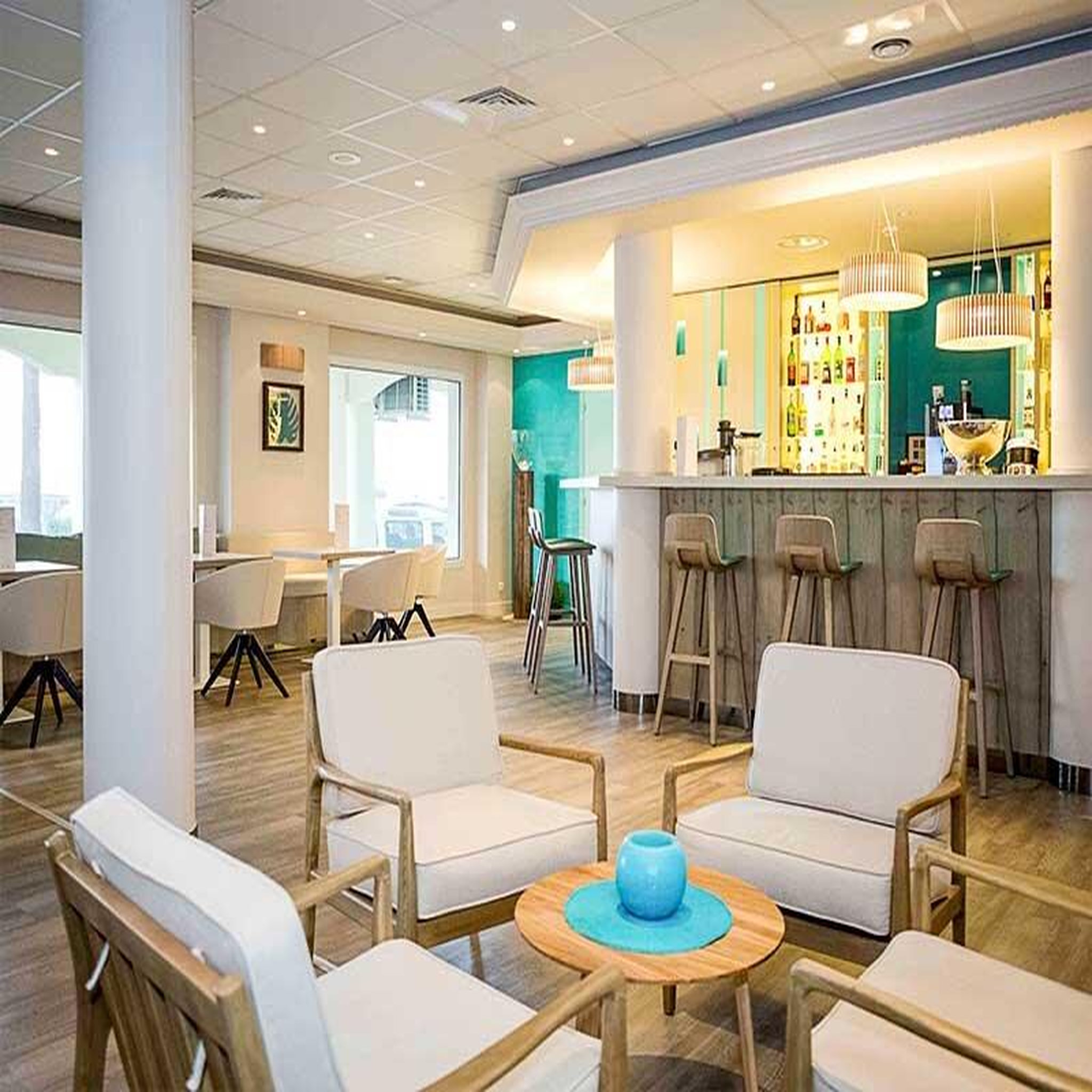 Voir la diapositive 6 : Smartbox 2 nuits à l'hôtel mercure thalasso & spa port-fréjus 4* sur la côte d'azur - coffret cadeau séjour