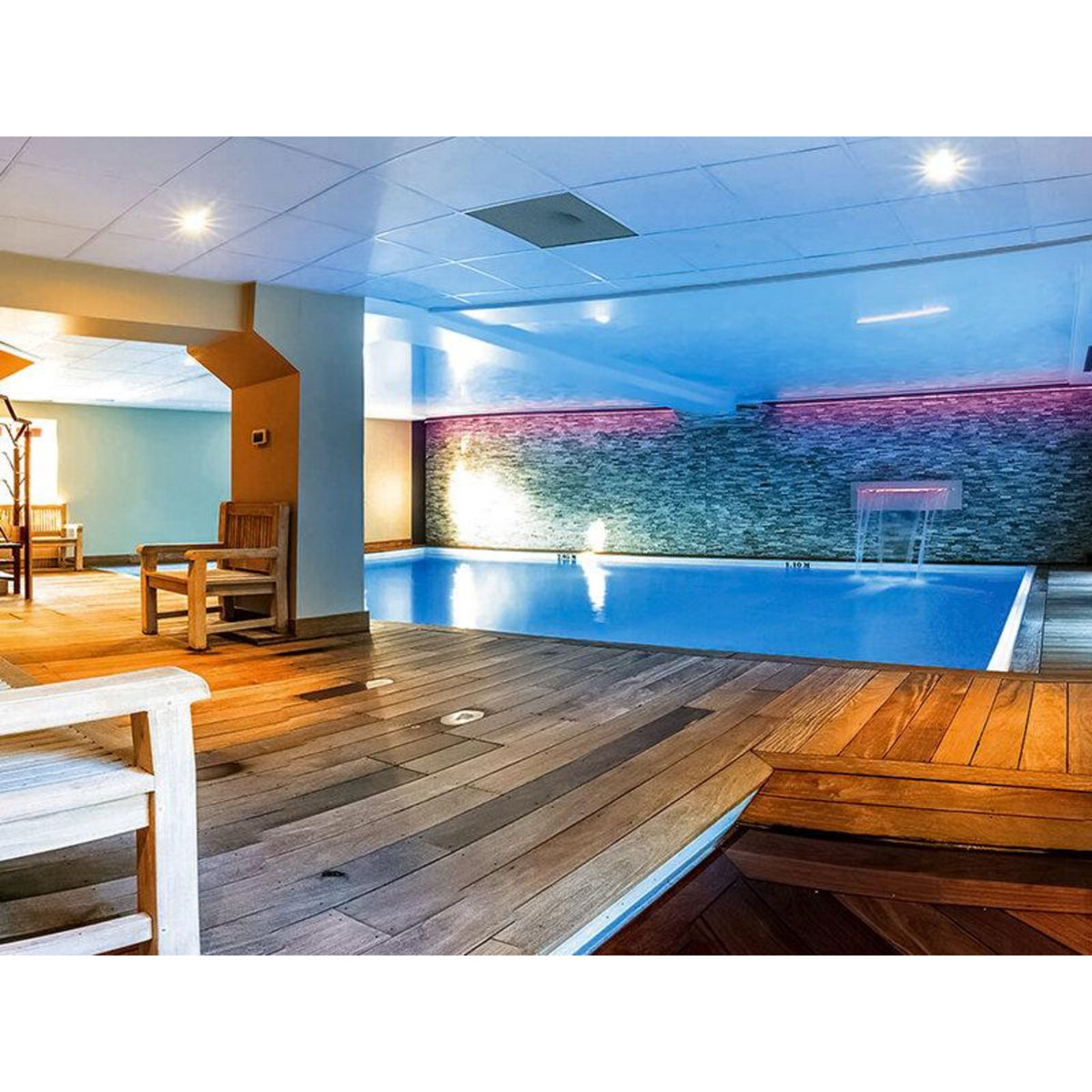 Smartbox 2 jours en appartement en hôtel 4* à Deauville avec accès illimité à l'espace bien-être - Coffret Cadeau Séjour