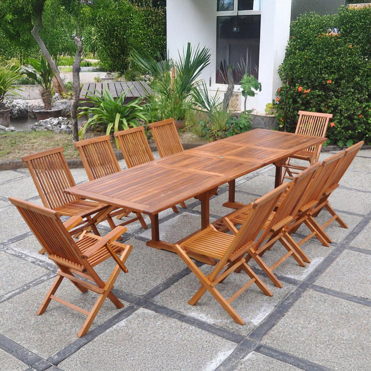 CONCEPT USINE Table rectangulaire 8 chaises et 2 fauteuils en teck huilé LUBOK