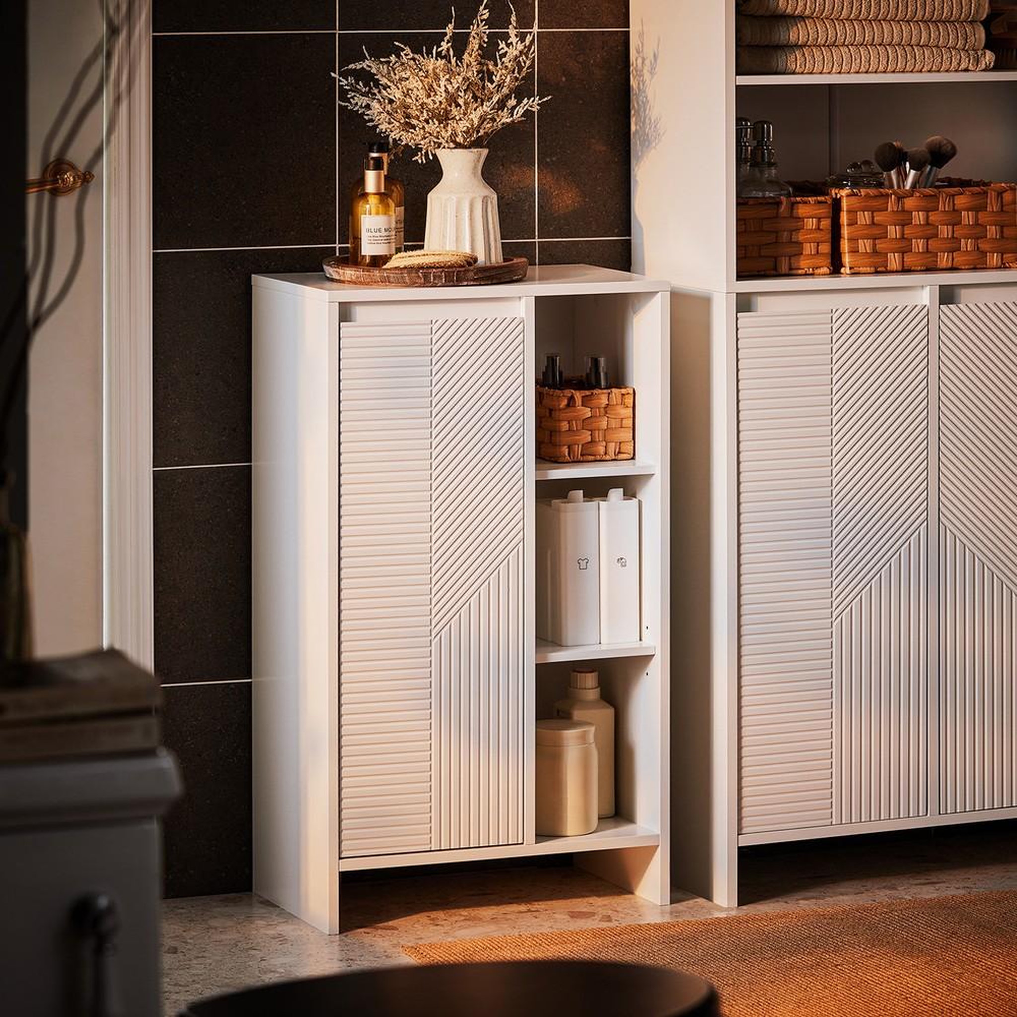 Voir la diapositive 2 : SOBUY SoBuy - Meuble De Buanderie à une porte - Blanc - 50x30x86cm - Moderne - BZR156-W