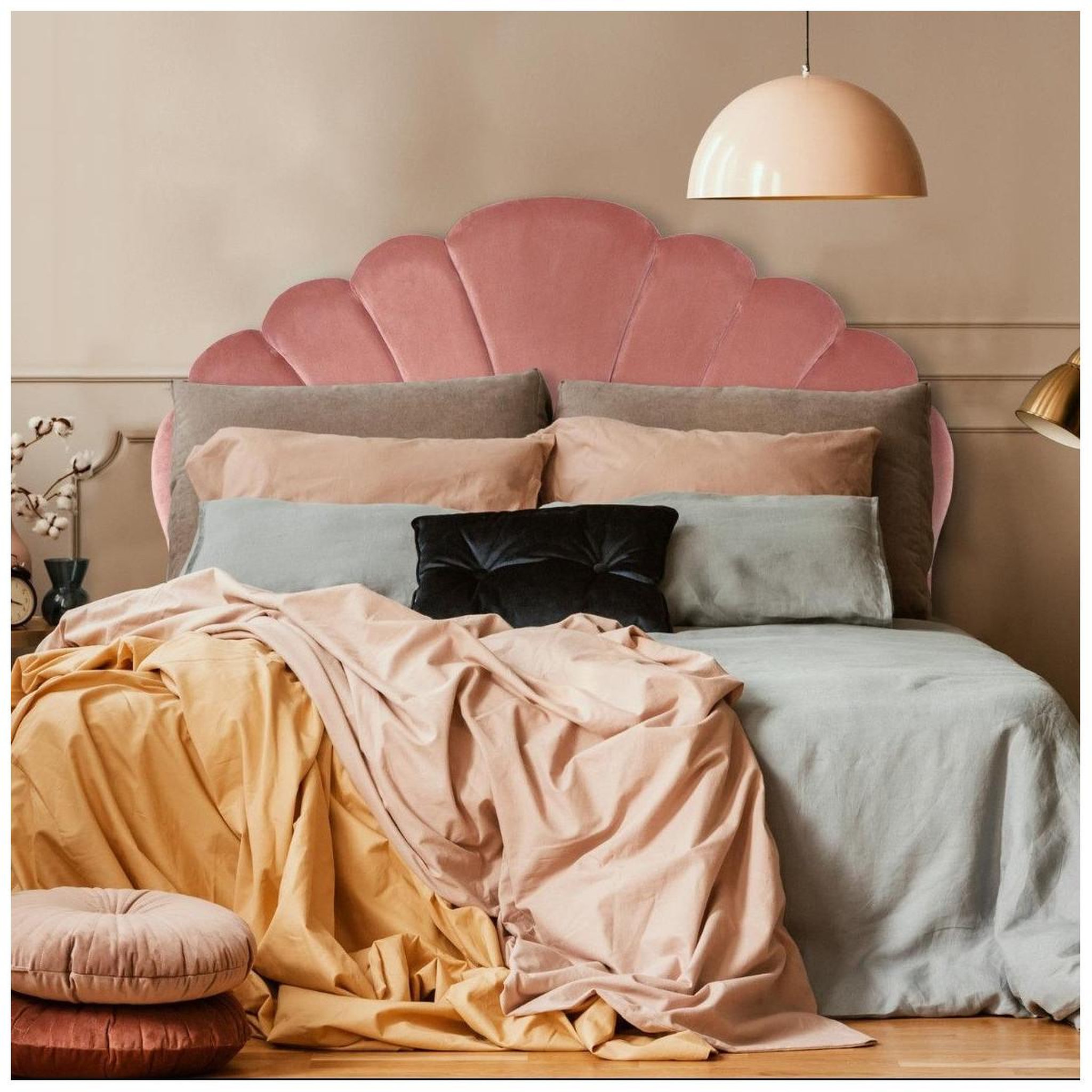 Voir la diapositive 4 : Paris Prix Tête de lit en velours  shelly  160cm rose