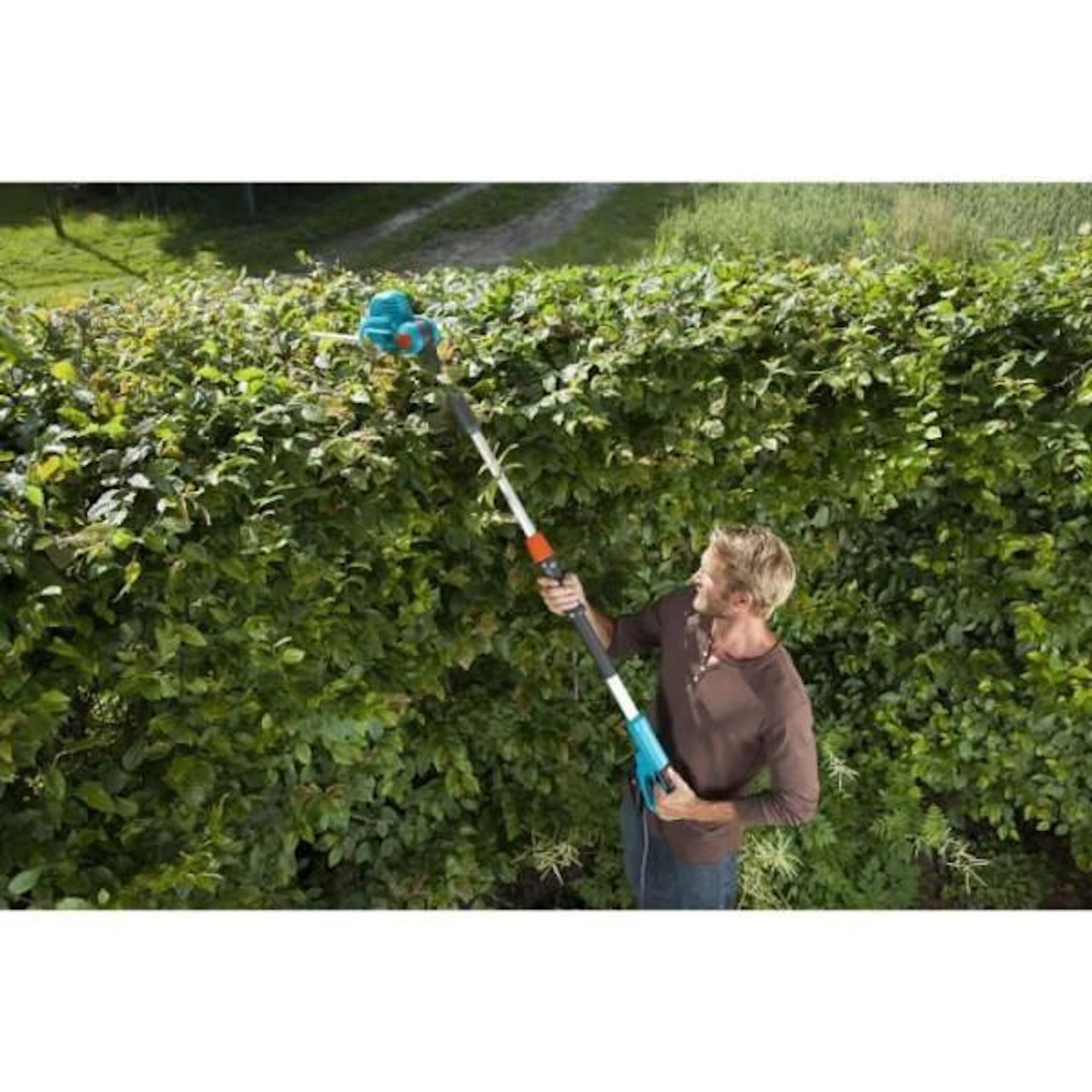 Gardena Taille-haies télescopique électrique GARDENA - THS 500/48 - 500W - 48 cm - Tete inclinable