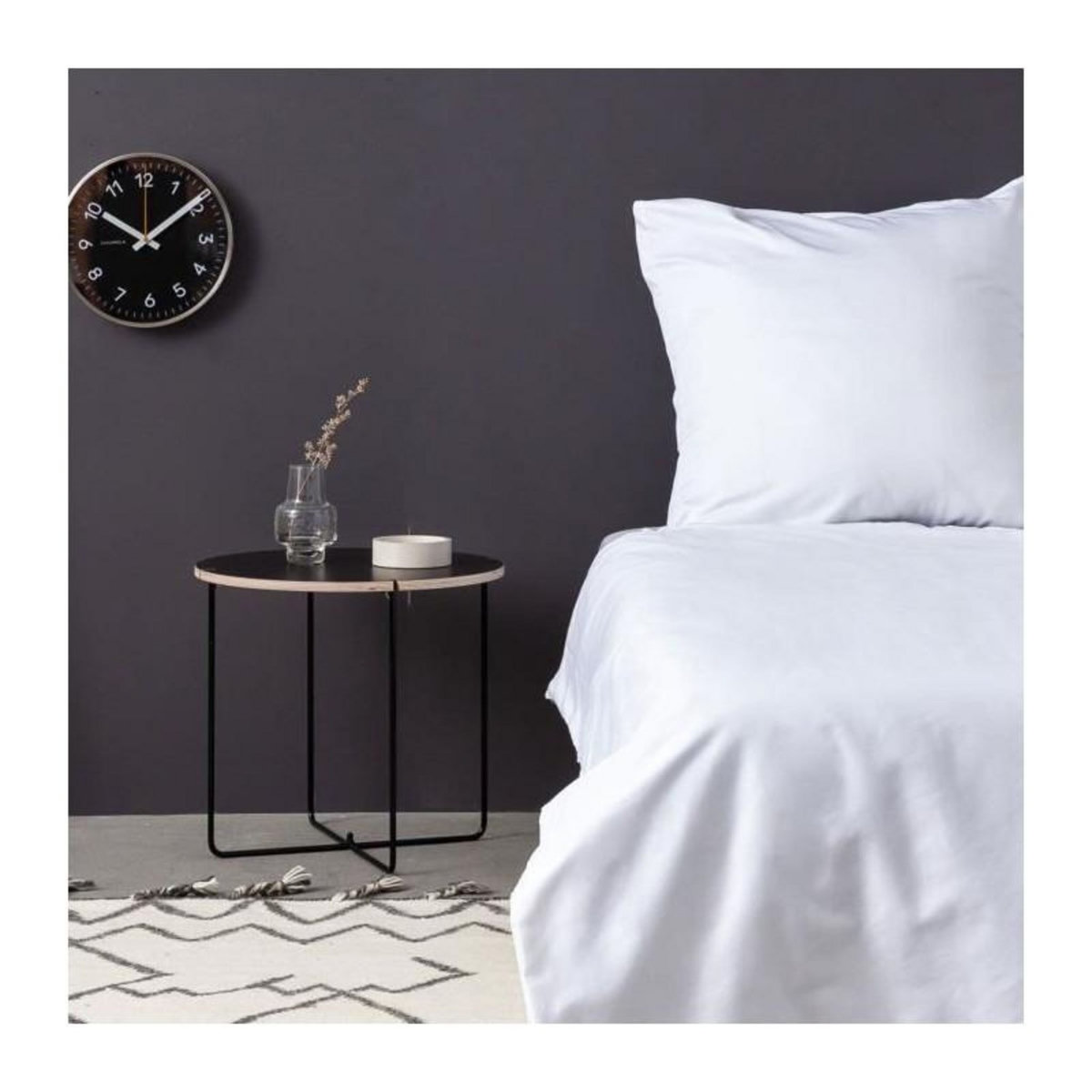 GENERIQUE Parure de lit - 1 housse de couette 220 x 240 cm + 2 taies d'oreiller 60 x 60 cm - Satiné 100% coton - Blanc