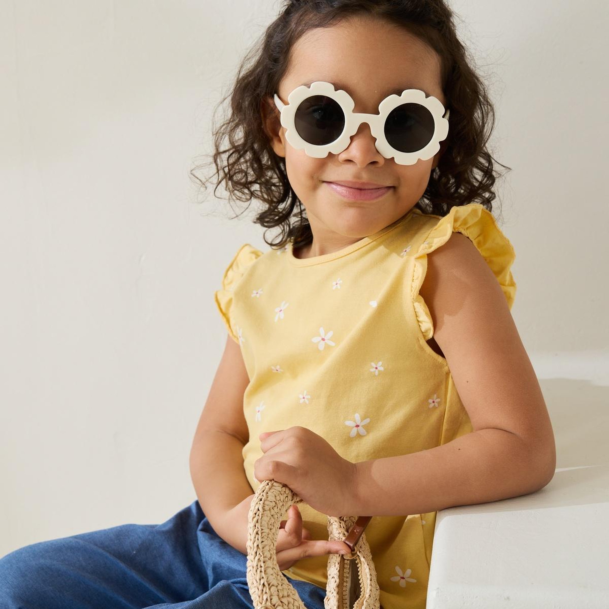 Voir la diapositive 4 : Petit Béguin T-shirt enfant manches courtes camila