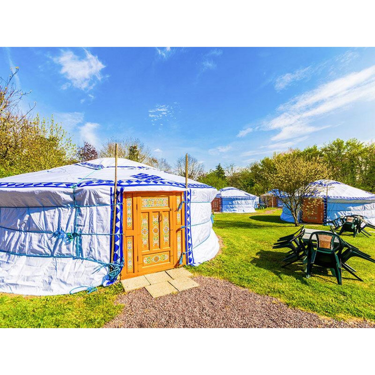 Smartbox 2 jours insolites en yourte avec vélos et panier apéritif près de Caen - Coffret Cadeau Séjour