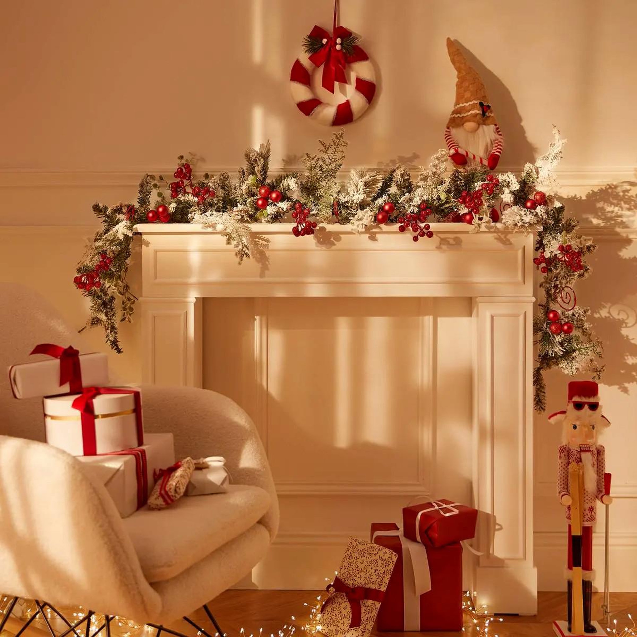 Voir la diapositive 4 : ATMOSPHERA Guirlande de Noël Enneigée  Baies  180cm Multicolore